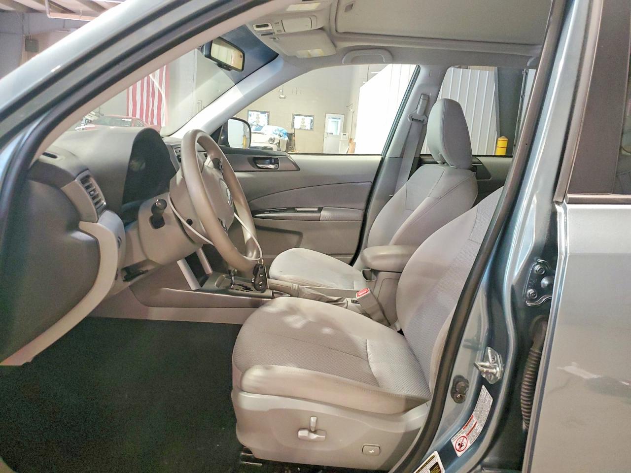 2011 Subaru Forester 2.5x Premium Blue vin: JF2SHADC1BH755157