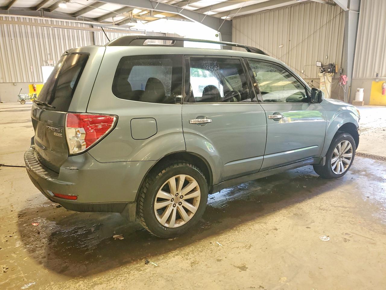 2011 Subaru Forester 2.5x Premium Blue vin: JF2SHADC1BH755157