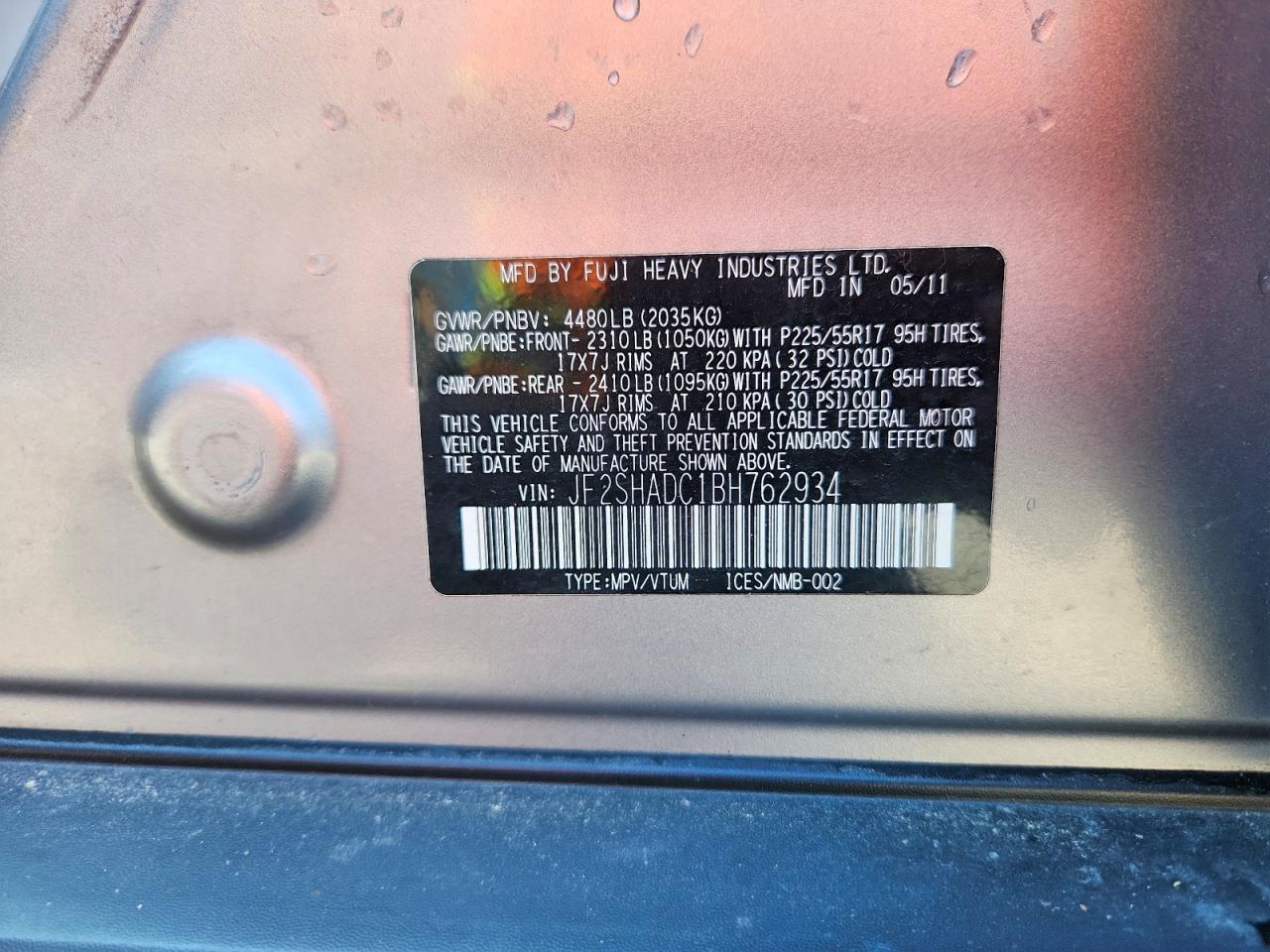 2011 Subaru Forester 2.5x Premium Silver vin: JF2SHADC1BH762934
