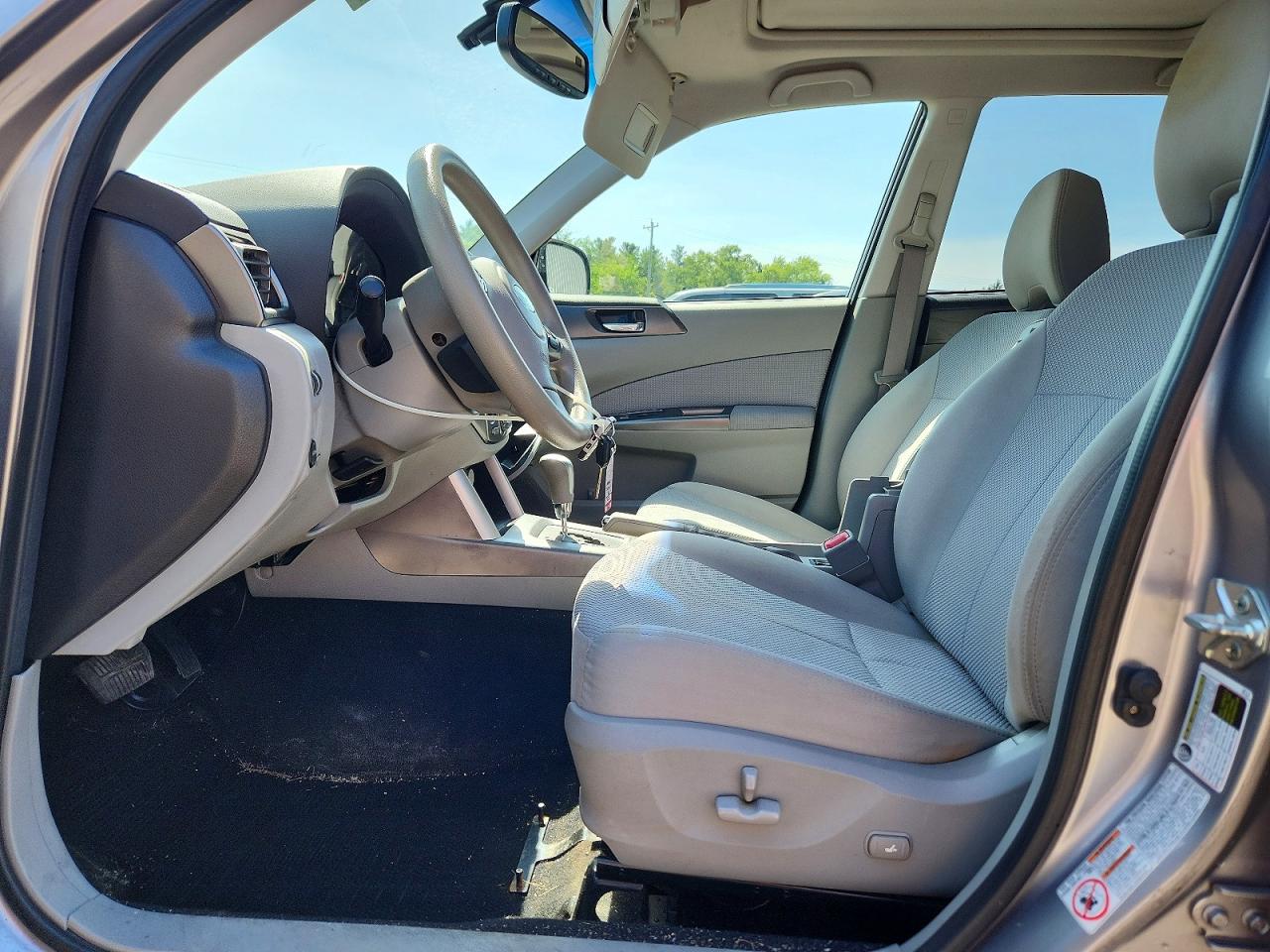 2011 Subaru Forester 2.5x Premium Silver vin: JF2SHADC1BH762934