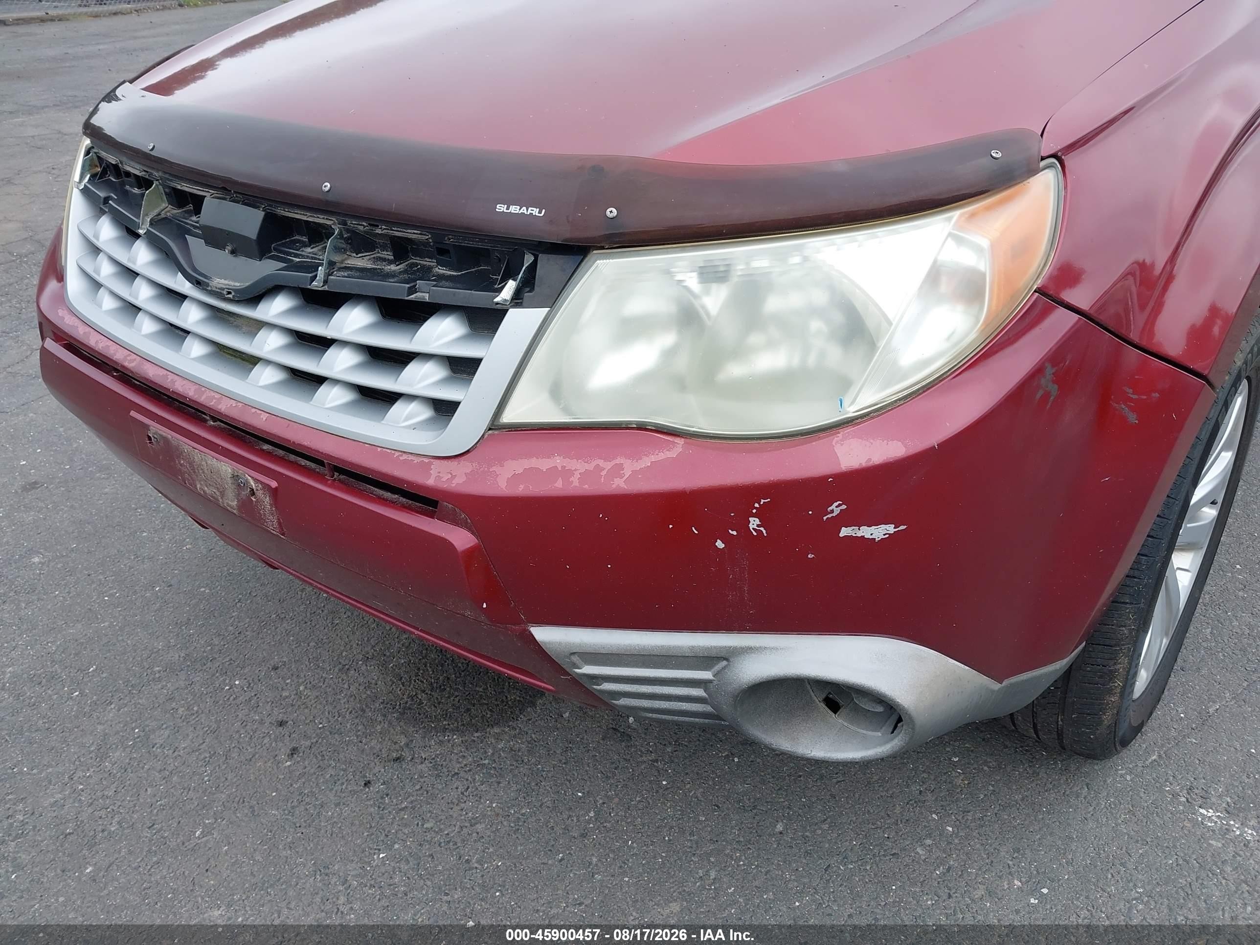2011 Subaru Forester 2.5x Premium Burgundy vin: JF2SHADC1BH772427