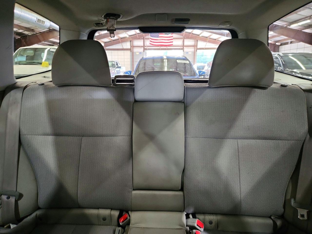 2012 Subaru Forester 2.5x Premium Red vin: JF2SHADC1CH418909