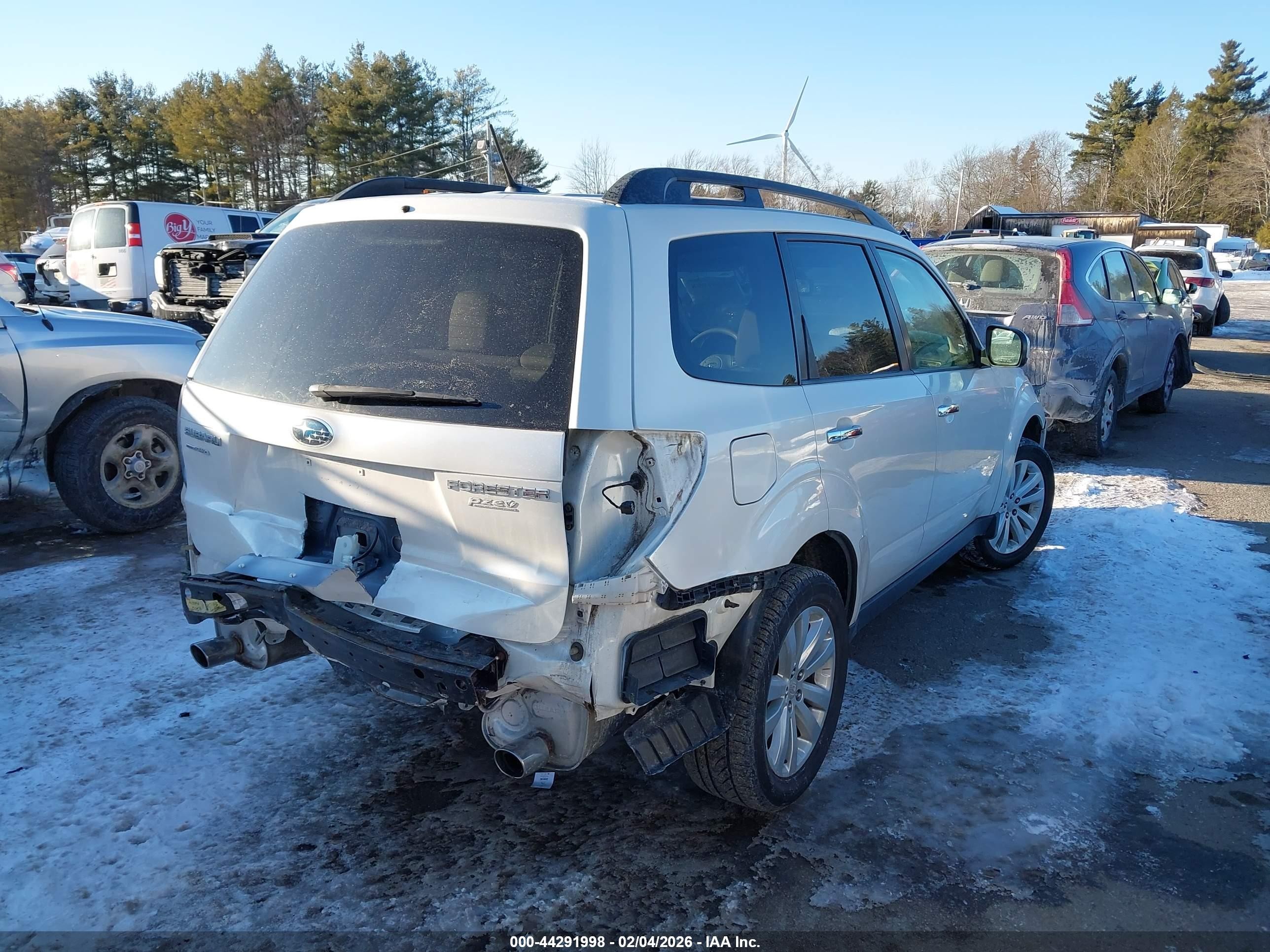 2012 Subaru Forester 2.5x Premium White vin: JF2SHADC1CH435600