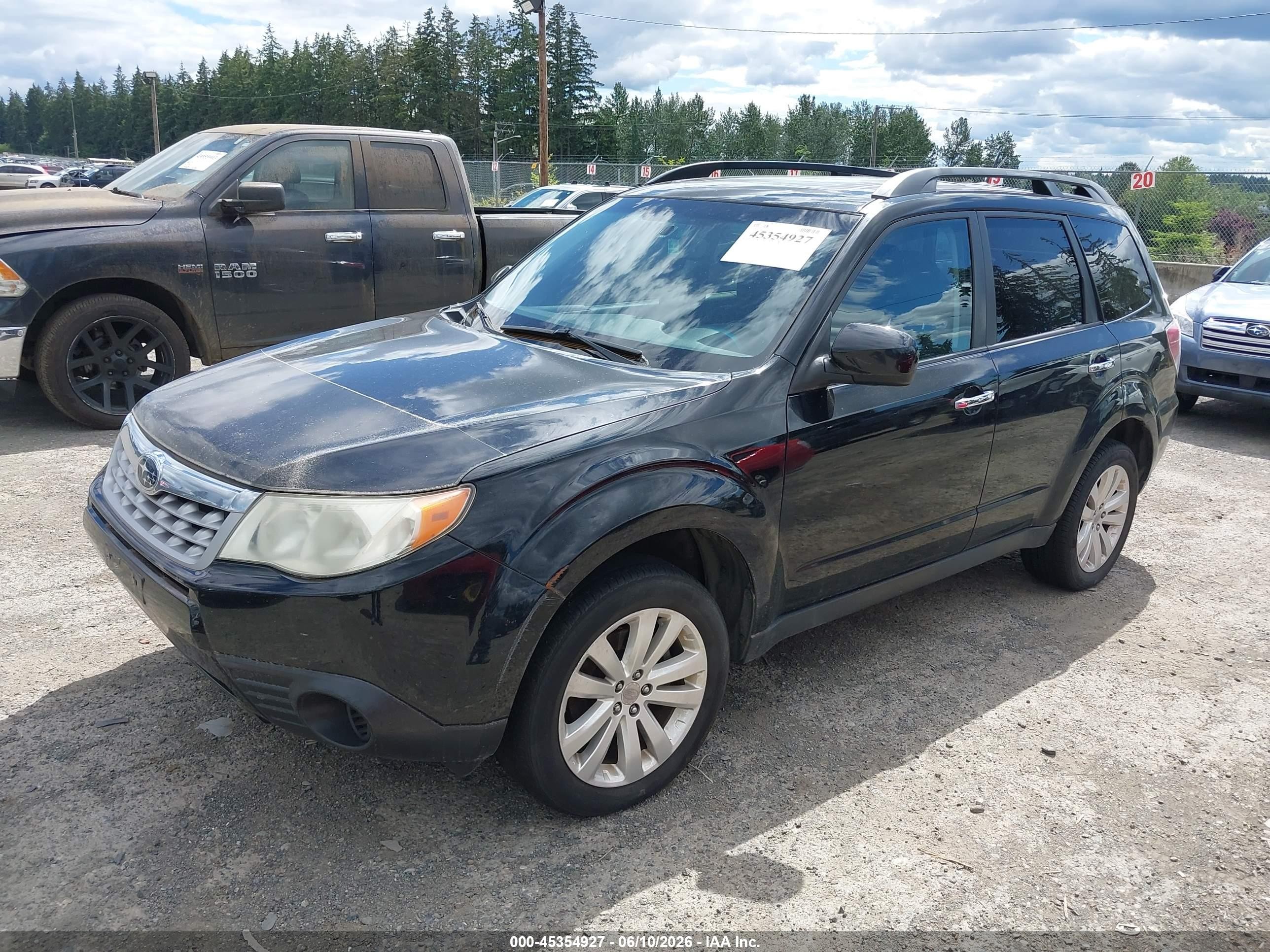 2012 Subaru Forester 2.5x Premium Black vin: JF2SHADC1CH436360