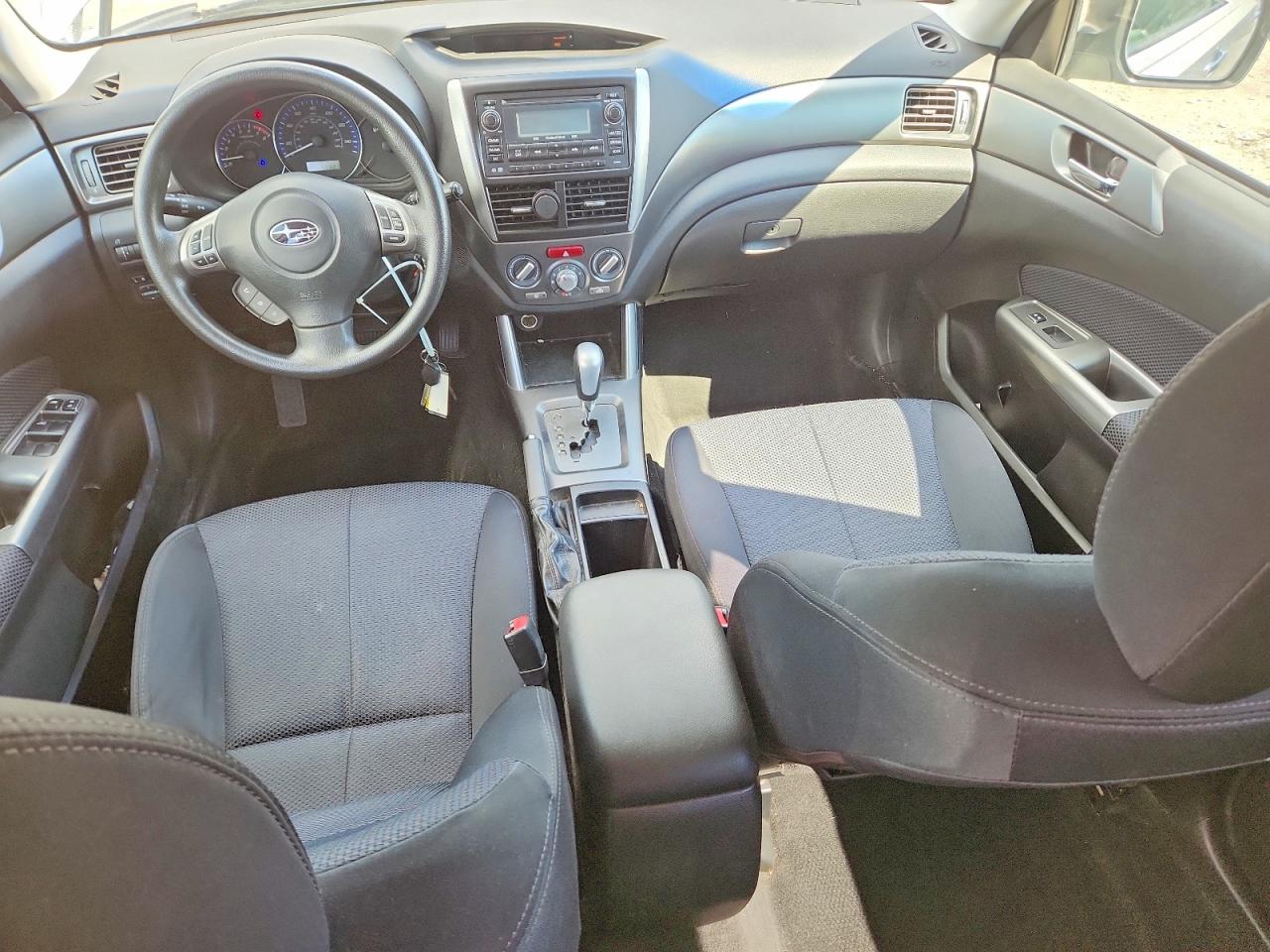 2012 Subaru Forester 2.5x Premium Silver vin: JF2SHADC1CH440537