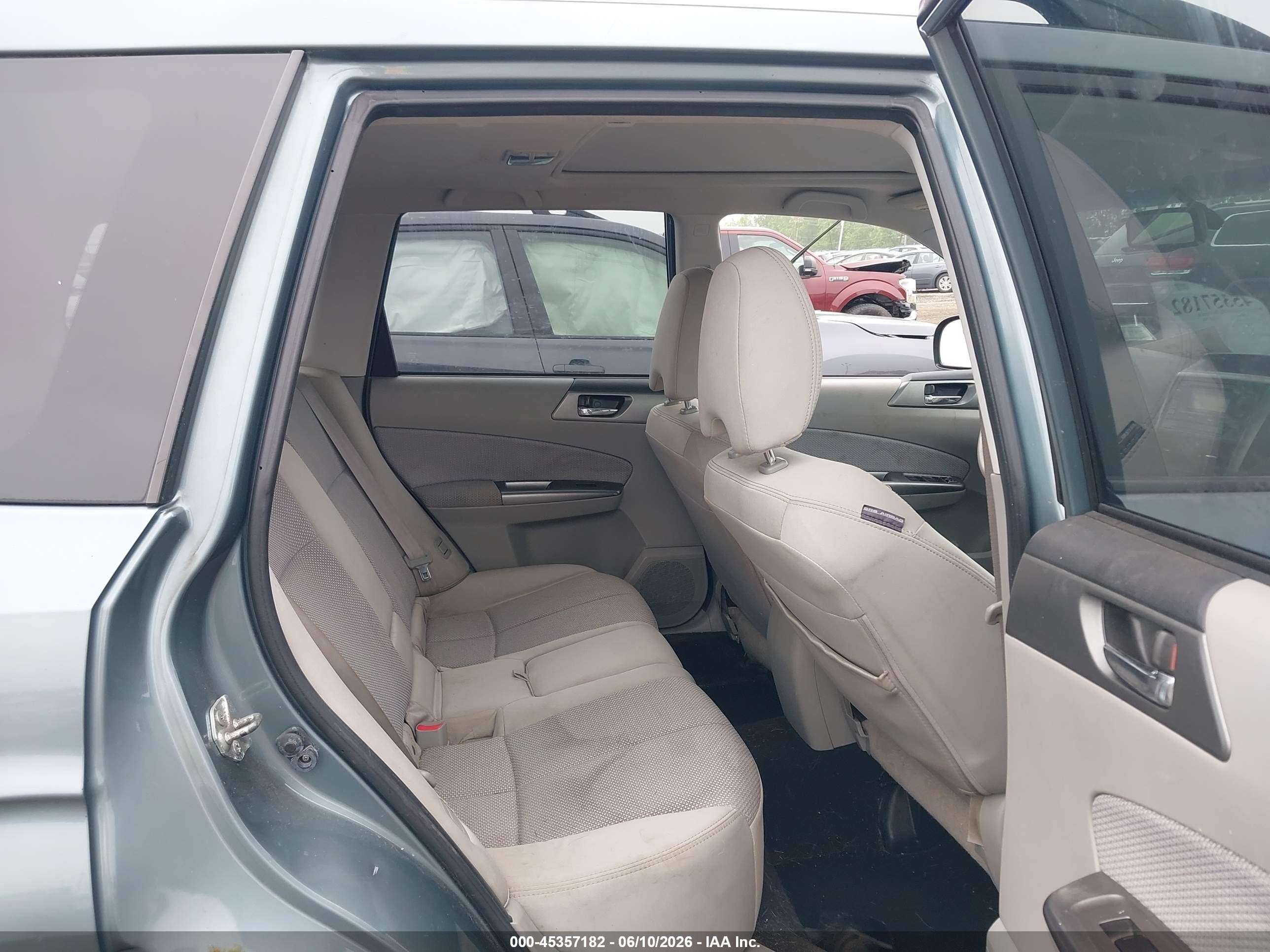 2012 Subaru Forester 2.5x Premium Light Blue vin: JF2SHADC1CH450923