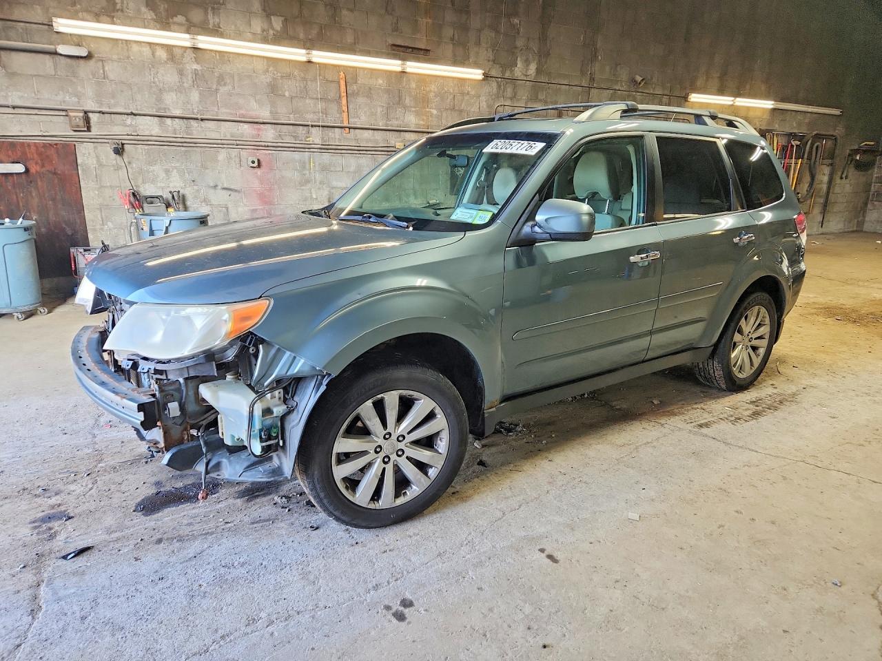 2012 Subaru Forester 2.5x Premium Turquoise vin: JF2SHADC1CH464661