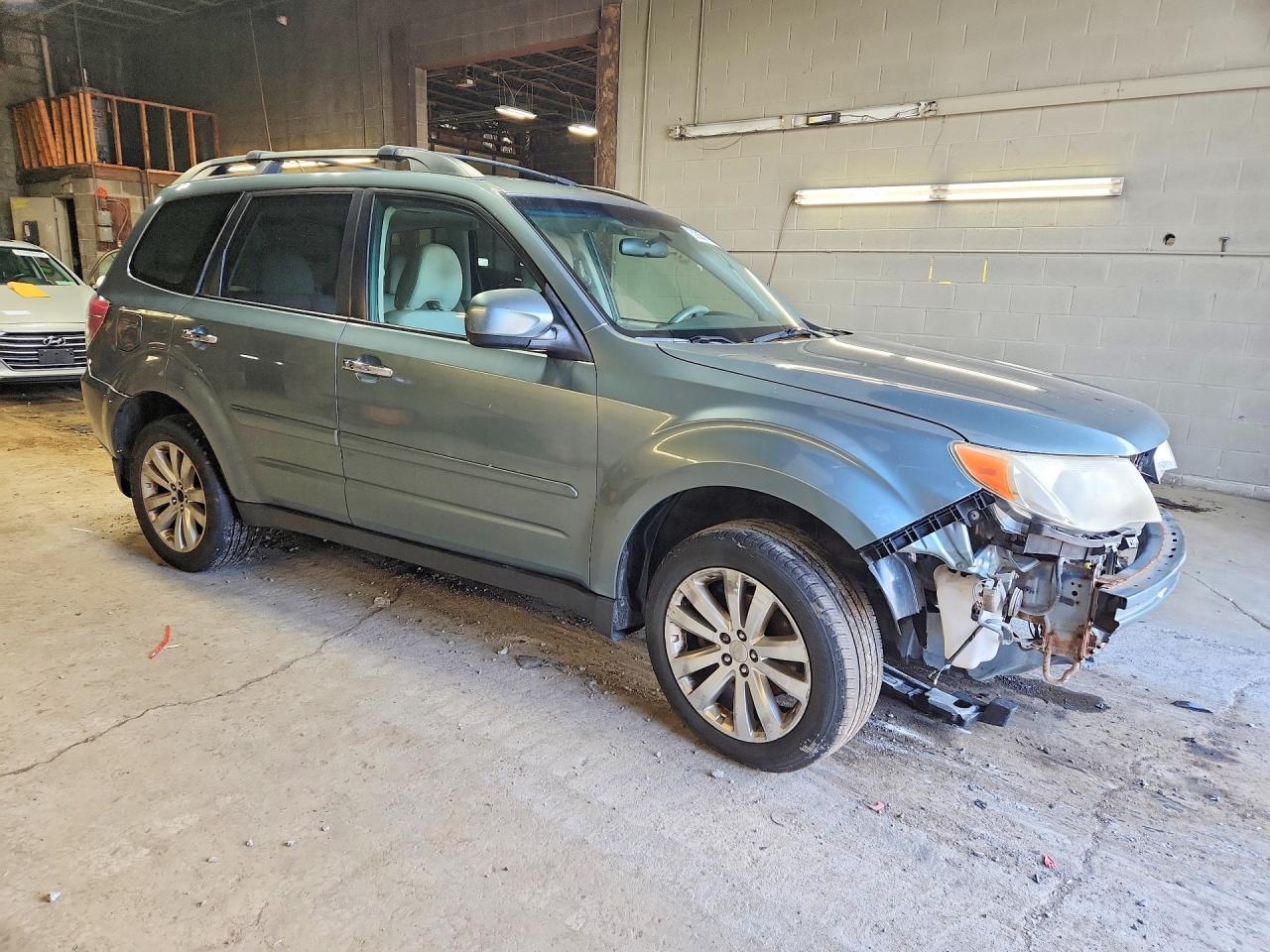 2012 Subaru Forester 2.5x Premium Бирюзовый vin: JF2SHADC1CH464661