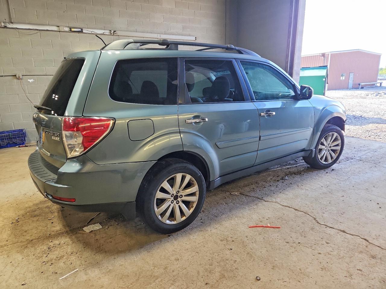 2012 Subaru Forester 2.5x Premium Бирюзовый vin: JF2SHADC1CH464661