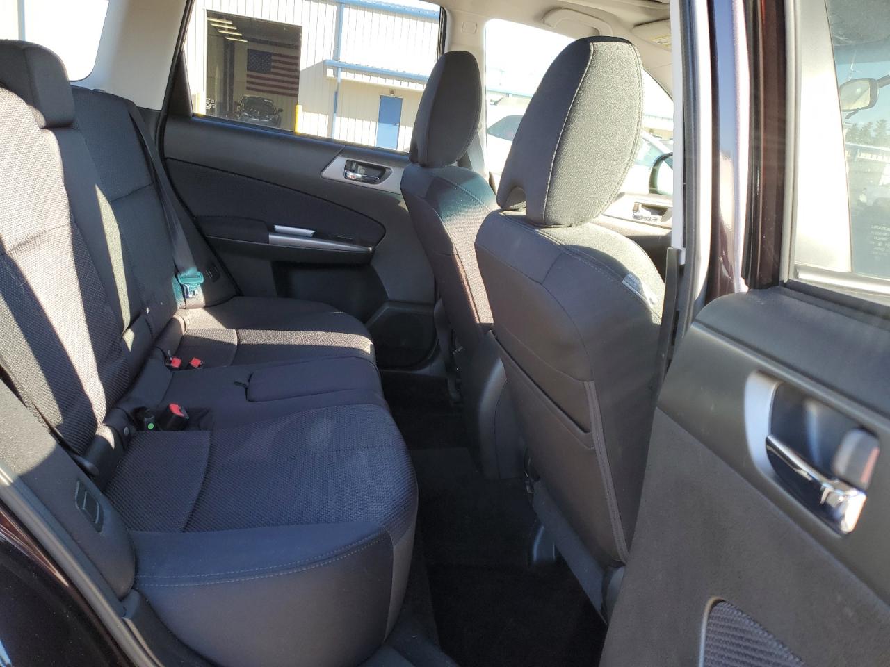 2013 Subaru Forester 2.5x Premium Purple vin: JF2SHADC1DG403527