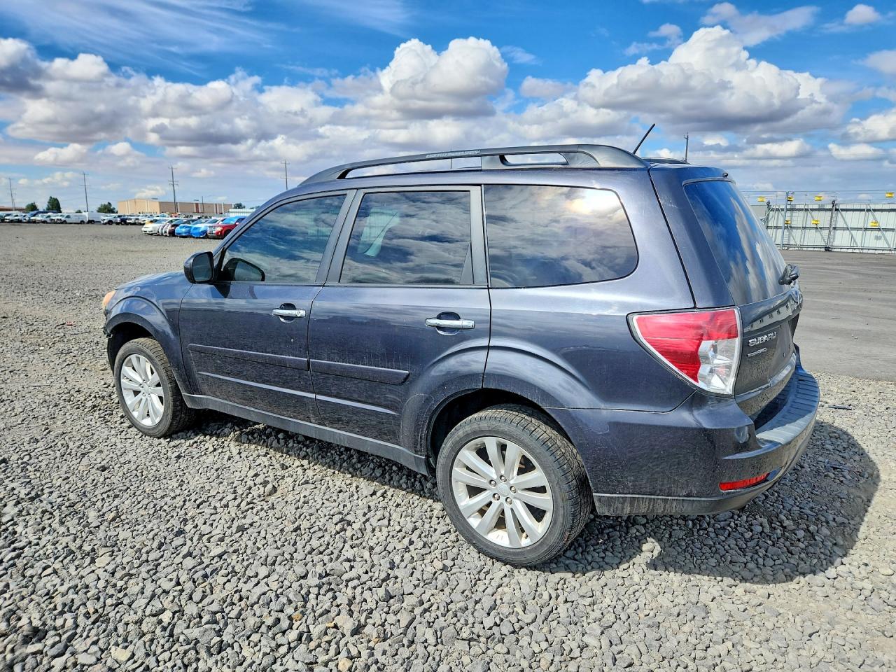 2013 Subaru Forester 2.5x Premium Charcoal vin: JF2SHADC1DH407393