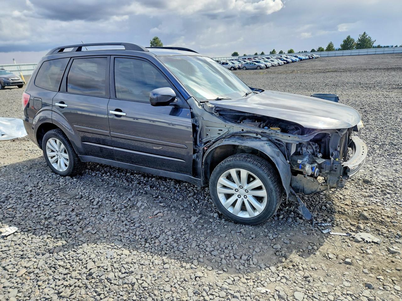2013 Subaru Forester 2.5x Premium Charcoal vin: JF2SHADC1DH407393