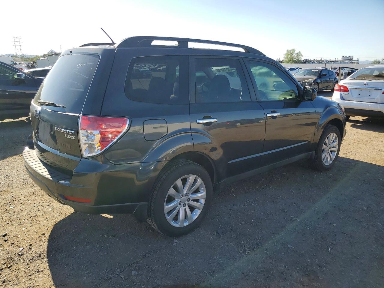 2013 Subaru Forester 2.5x Premium Gray vin: JF2SHADC1DH420791