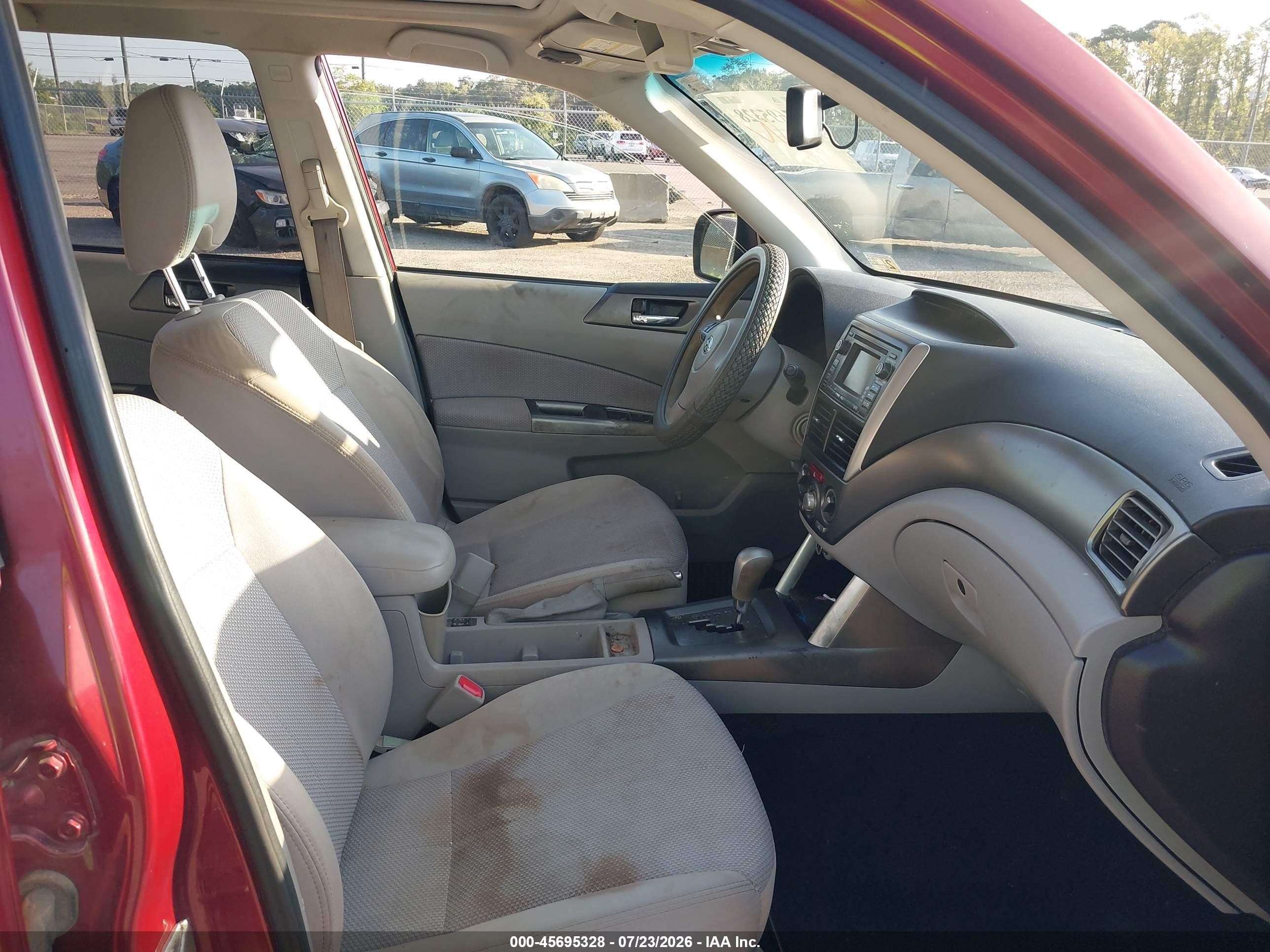 2013 Subaru Forester 2.5x Premium Red vin: JF2SHADC1DH443553