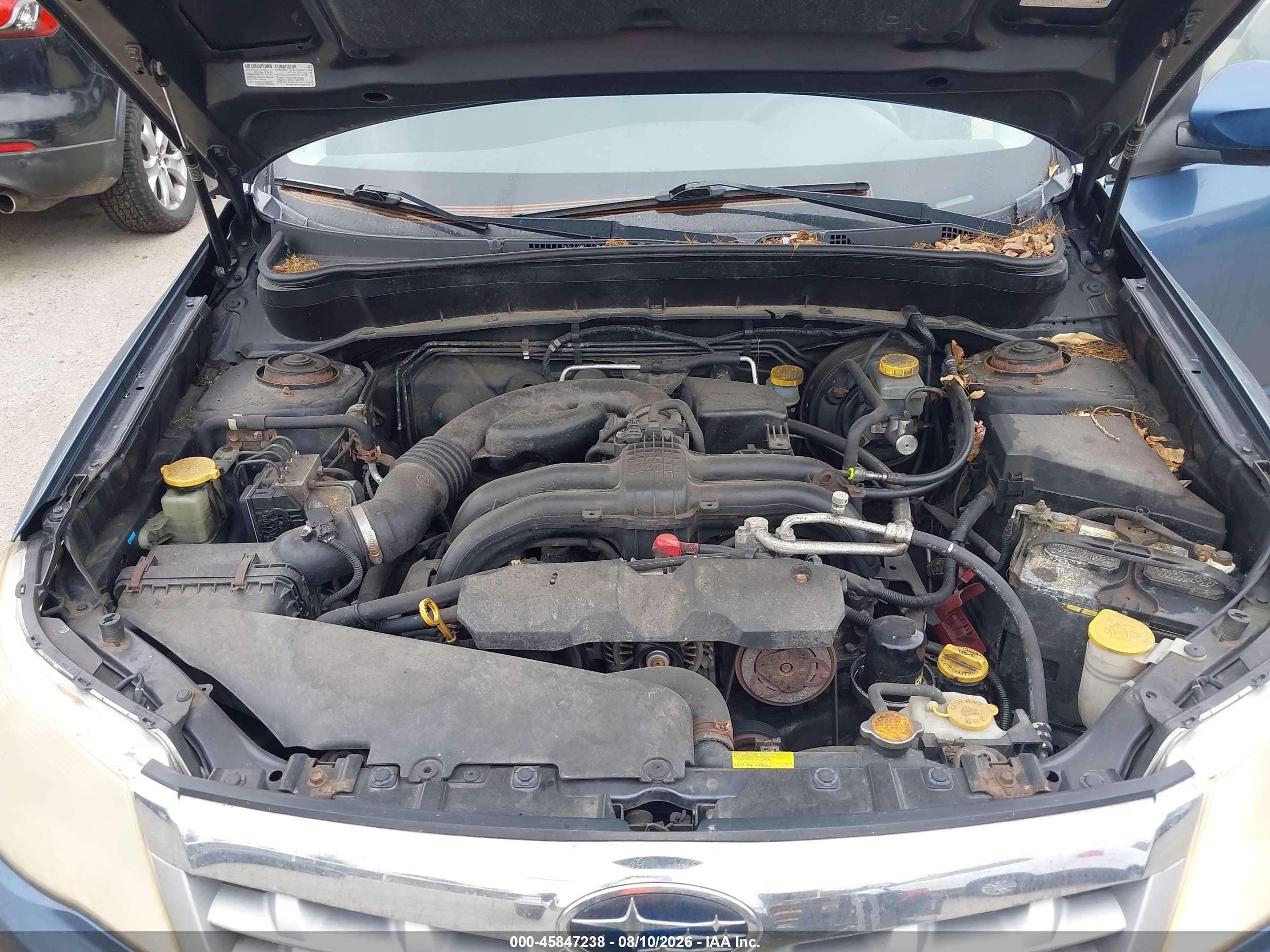 2011 Subaru Forester 2.5x Premium Blue vin: JF2SHADC2BG728622