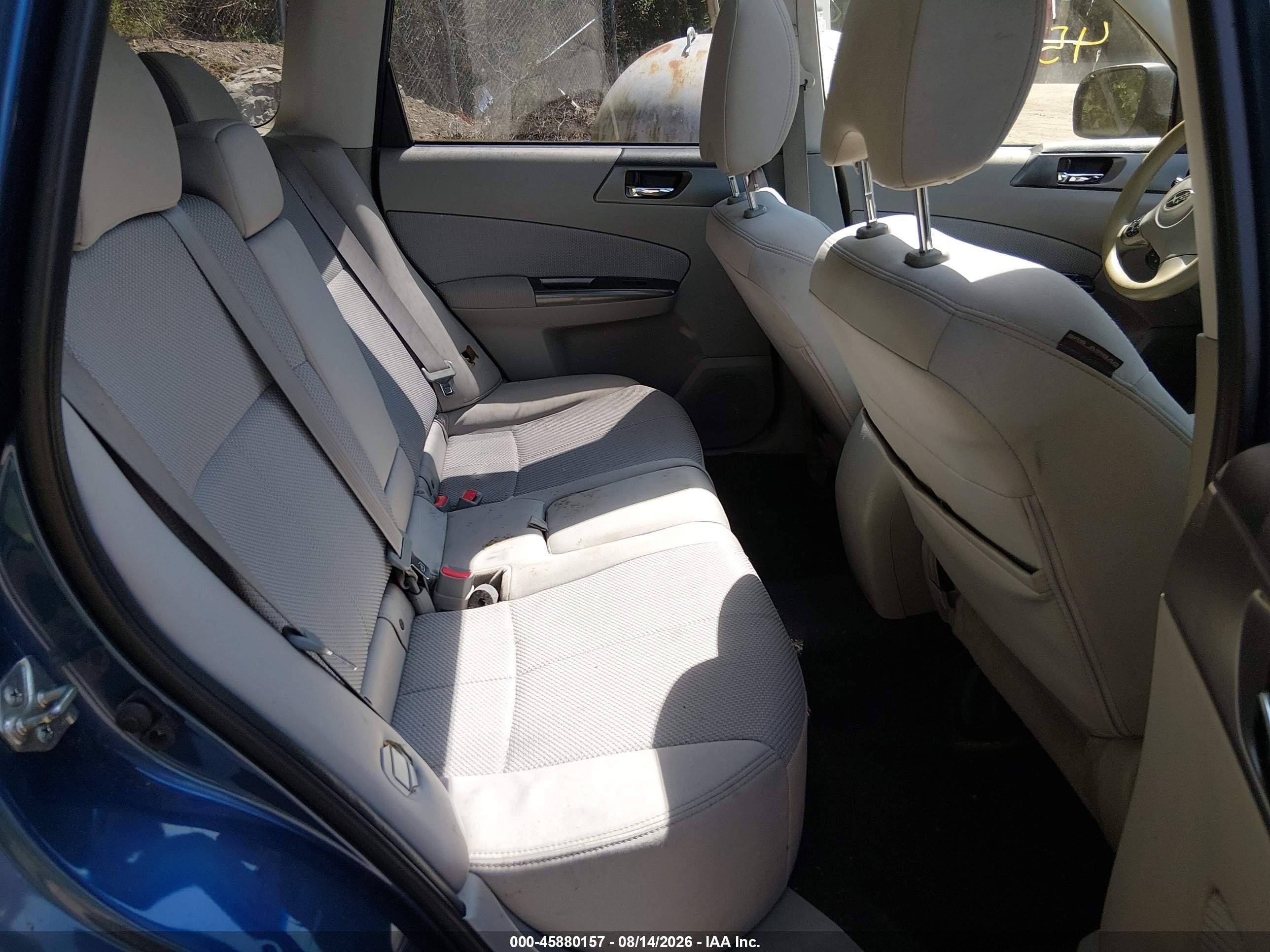 2013 Subaru Forester 2.5x Premium Blue vin: JF2SHADC2DH418208