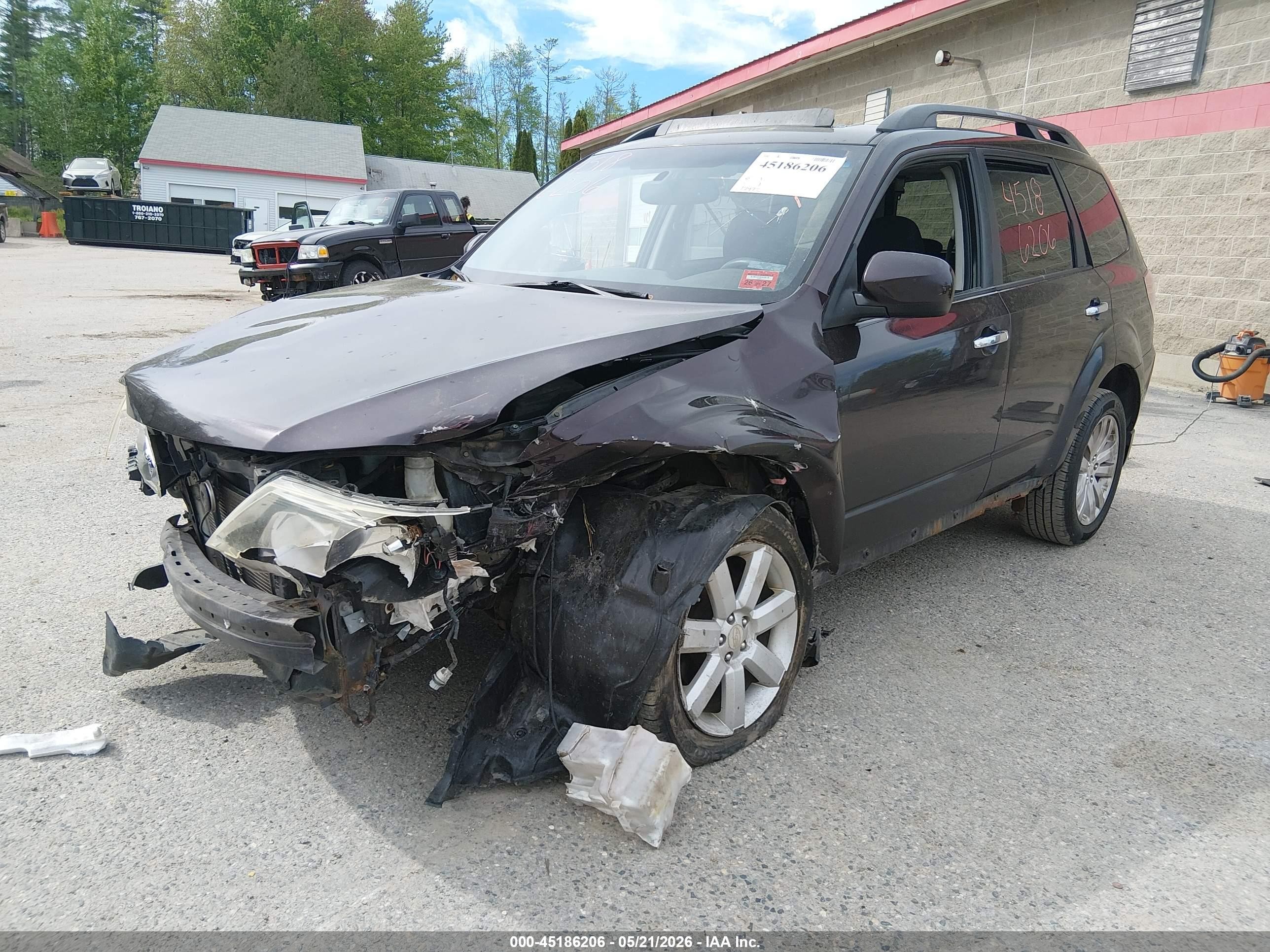 2013 Subaru Forester 2.5x Premium Black vin: JF2SHADC2DH421299