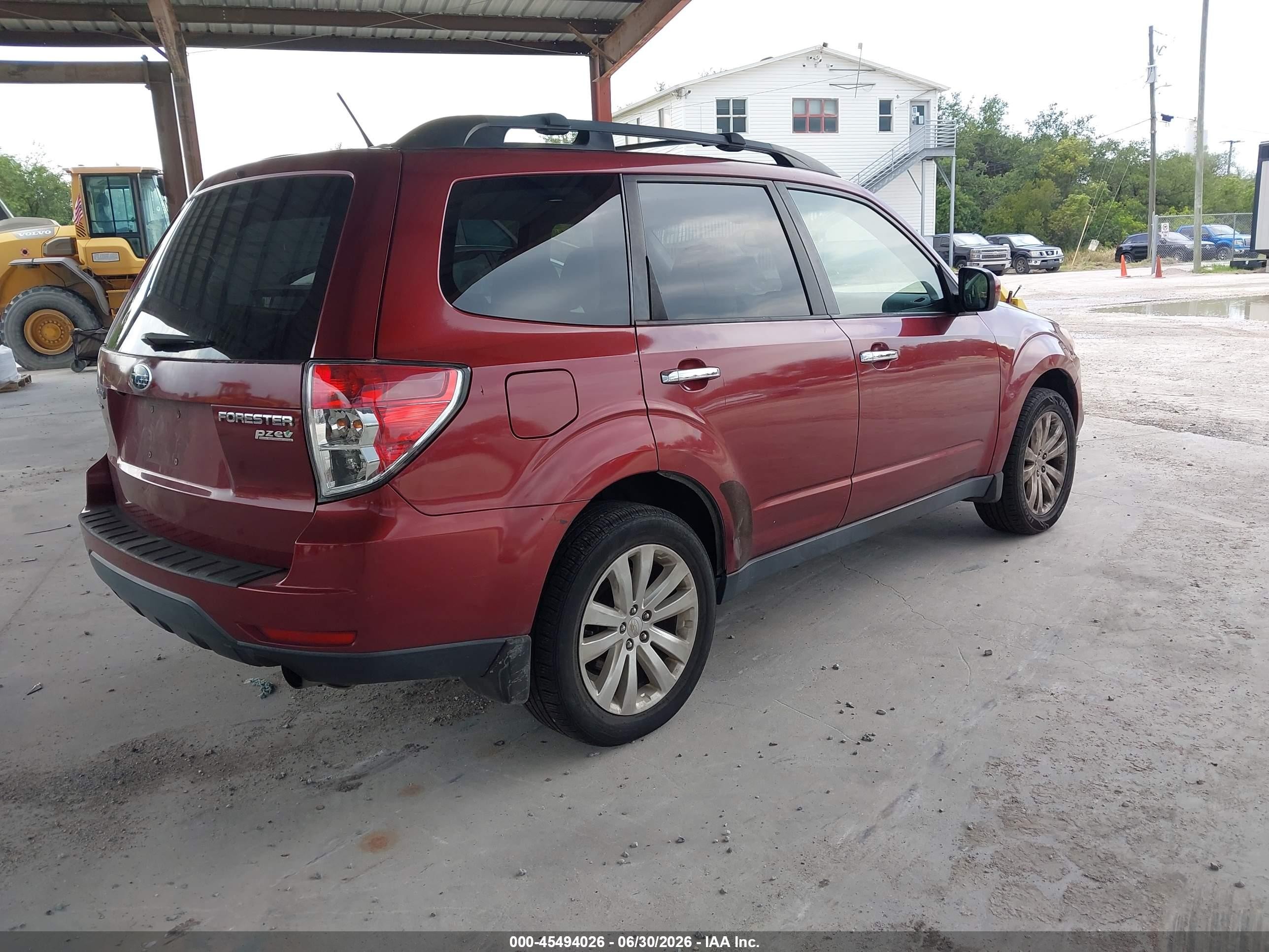 2013 Subaru Forester 2.5x Premium Red vin: JF2SHADC2DH442492