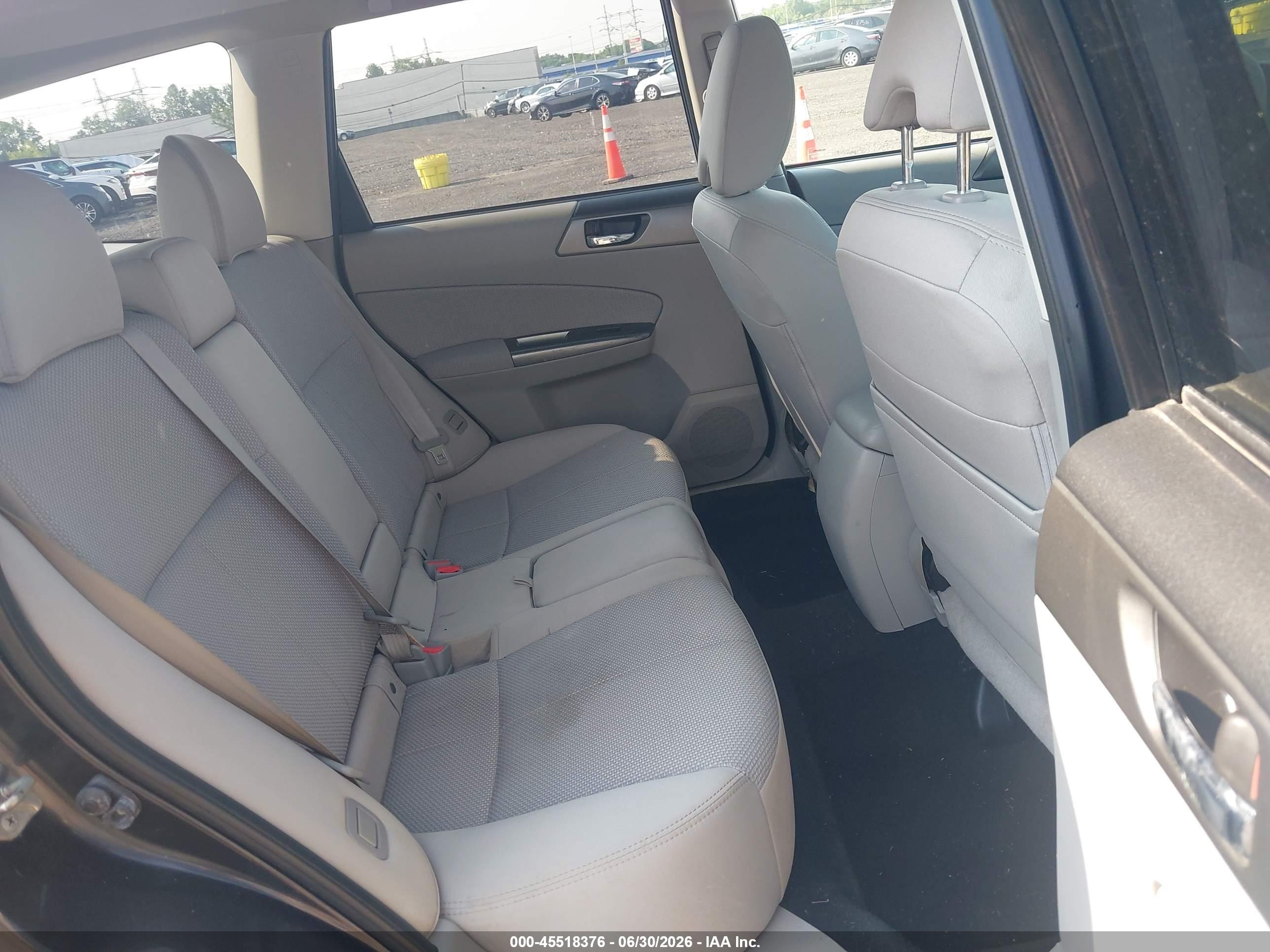2013 Subaru Forester 2.5x Premium Gray vin: JF2SHADC2DH443805