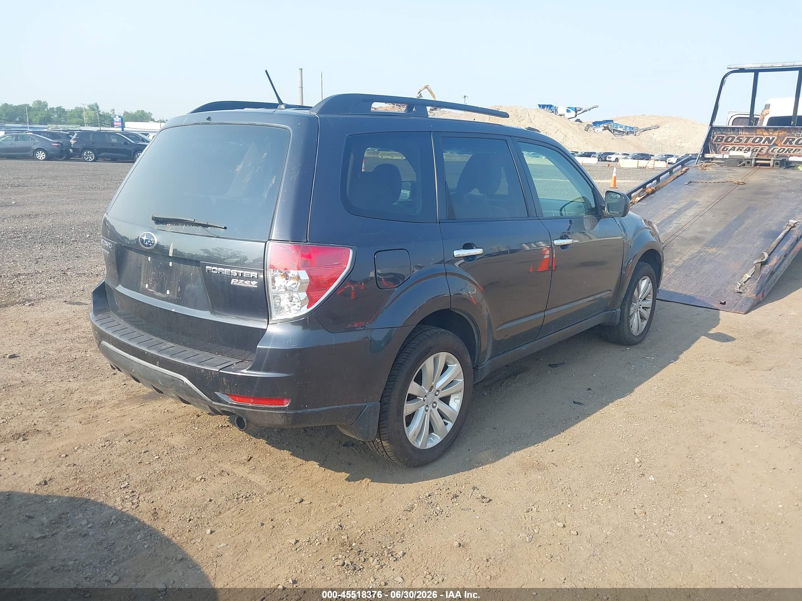 2013 Subaru Forester 2.5x Premium Gray vin: JF2SHADC2DH443805