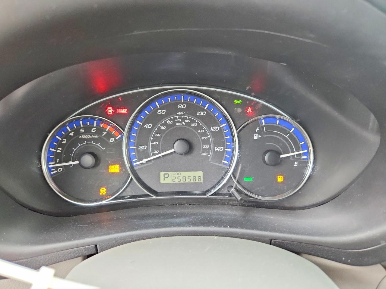 2011 Subaru Forester 2.5x Premium White vin: JF2SHADC3BH737078
