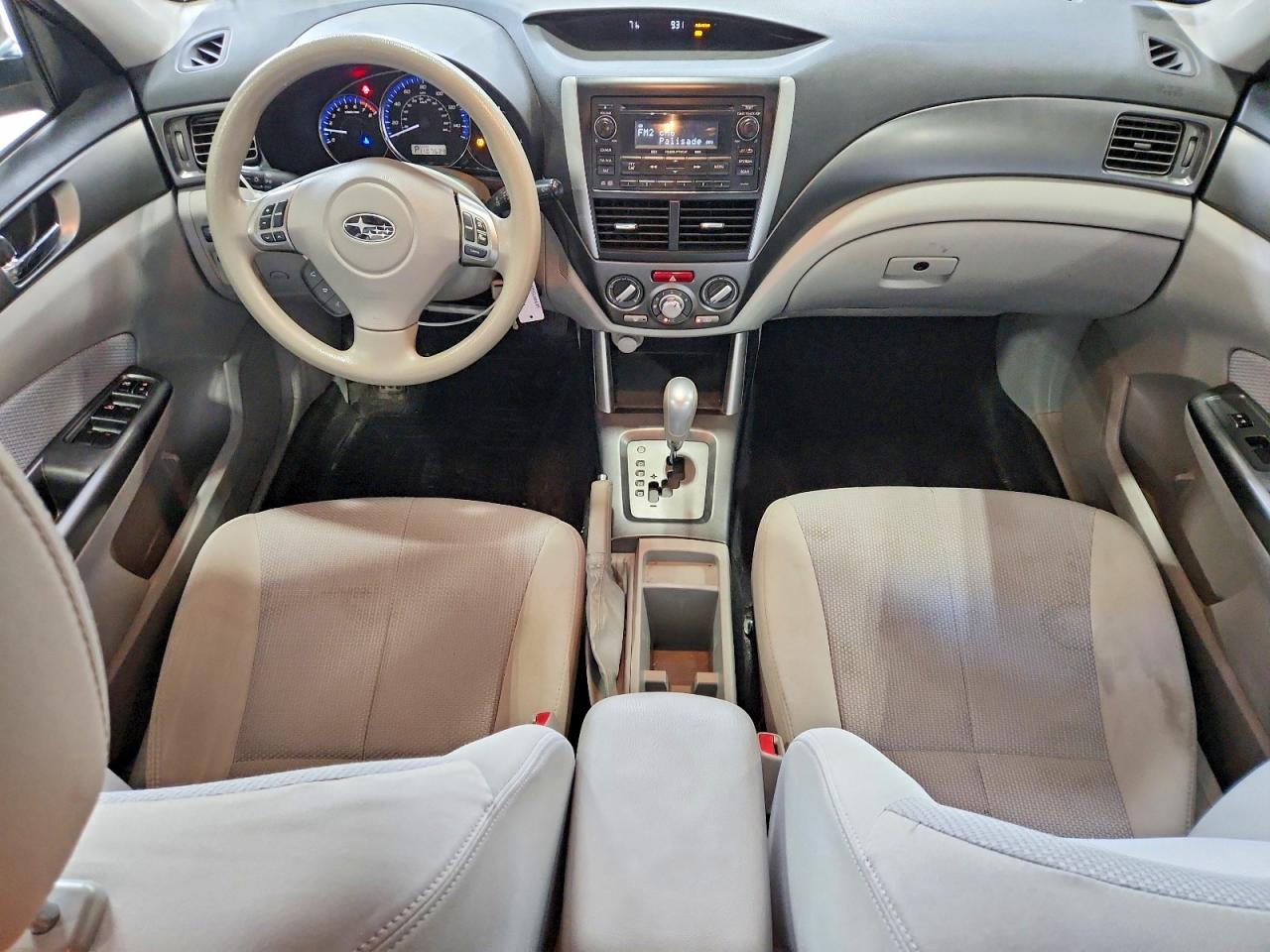 2012 Subaru Forester 2.5x Premium Burgundy vin: JF2SHADC3CH401089