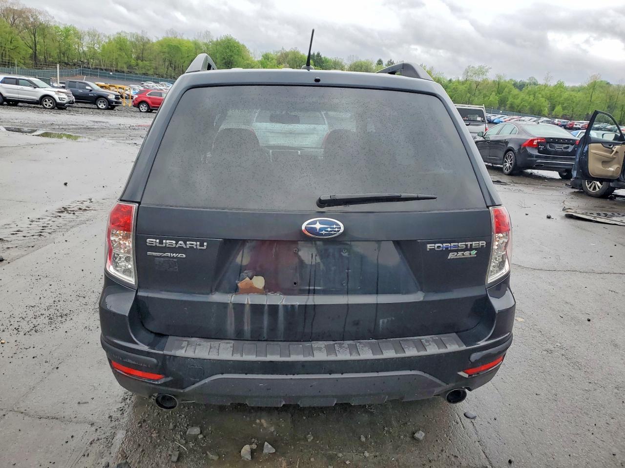 2012 Subaru Forester 2.5x Premium Черный vin: JF2SHADC3CH401299