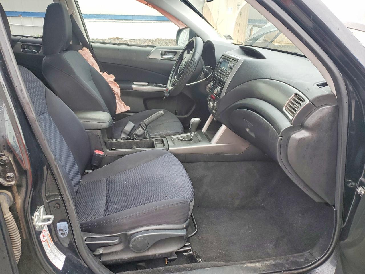 2012 Subaru Forester 2.5x Premium Черный vin: JF2SHADC3CH401299