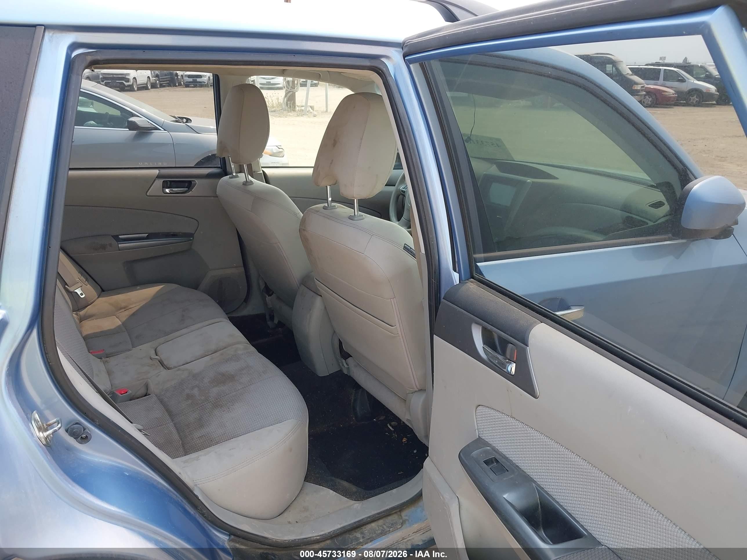 2012 Subaru Forester 2.5x Premium Blue vin: JF2SHADC3CH404106
