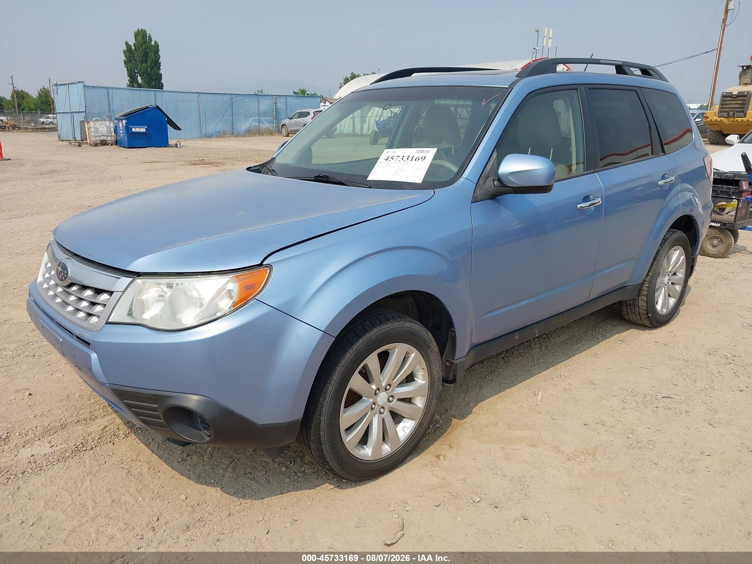 2012 Subaru Forester 2.5x Premium Blue vin: JF2SHADC3CH404106