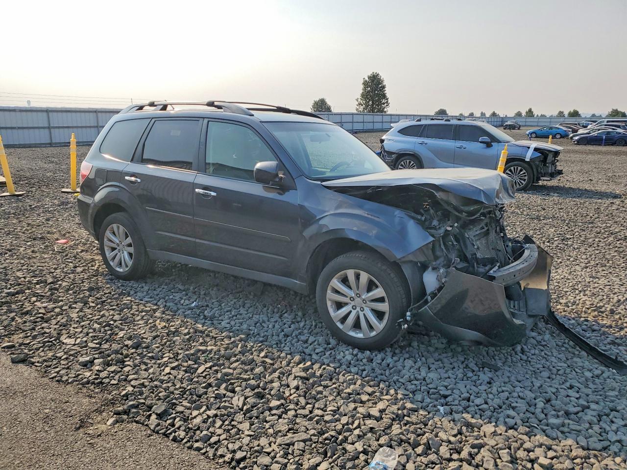 2012 Subaru Forester 2.5x Premium Blue vin: JF2SHADC3CH408012