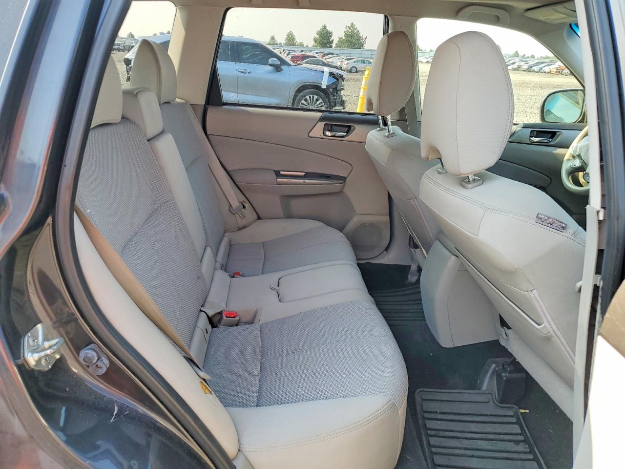 2012 Subaru Forester 2.5x Premium Blue vin: JF2SHADC3CH408012