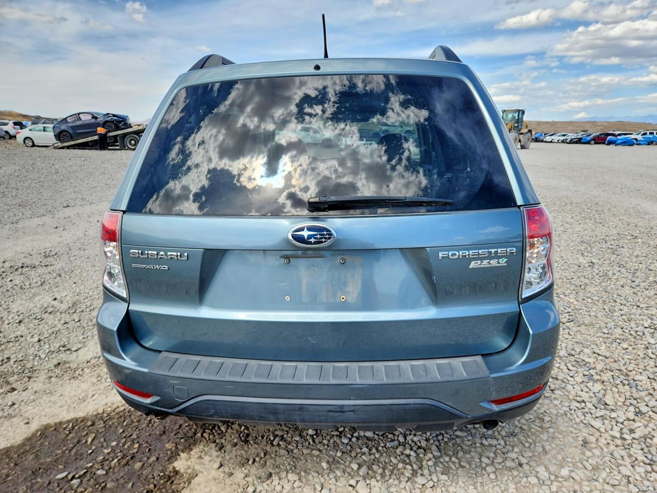 2012 Subaru Forester 2.5x Premium Зеленый vin: JF2SHADC3CH414859