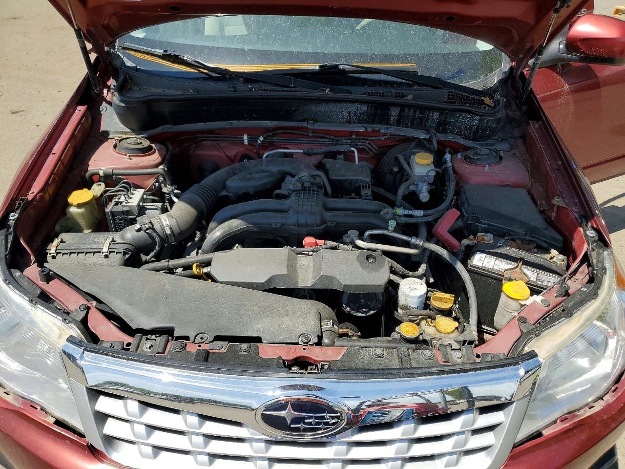 2012 Subaru Forester 2.5x Premium Red vin: JF2SHADC3CH434609