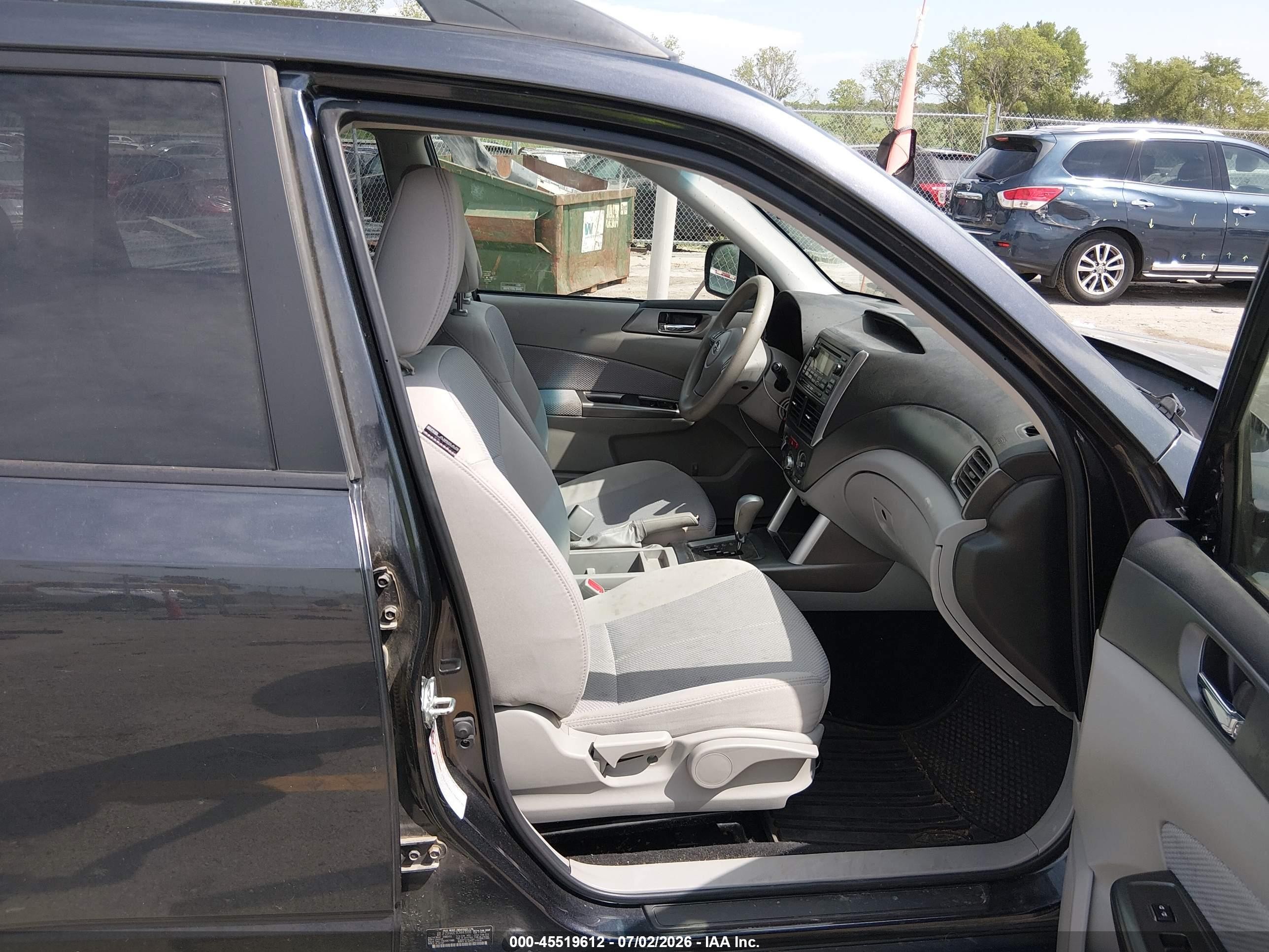 2012 Subaru Forester 2.5x Premium Beige vin: JF2SHADC3CH443066
