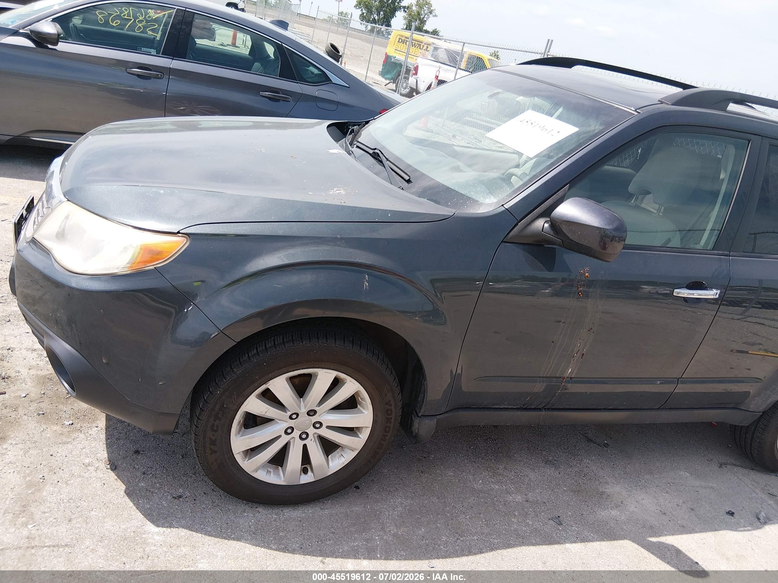2012 Subaru Forester 2.5x Premium Beige vin: JF2SHADC3CH443066