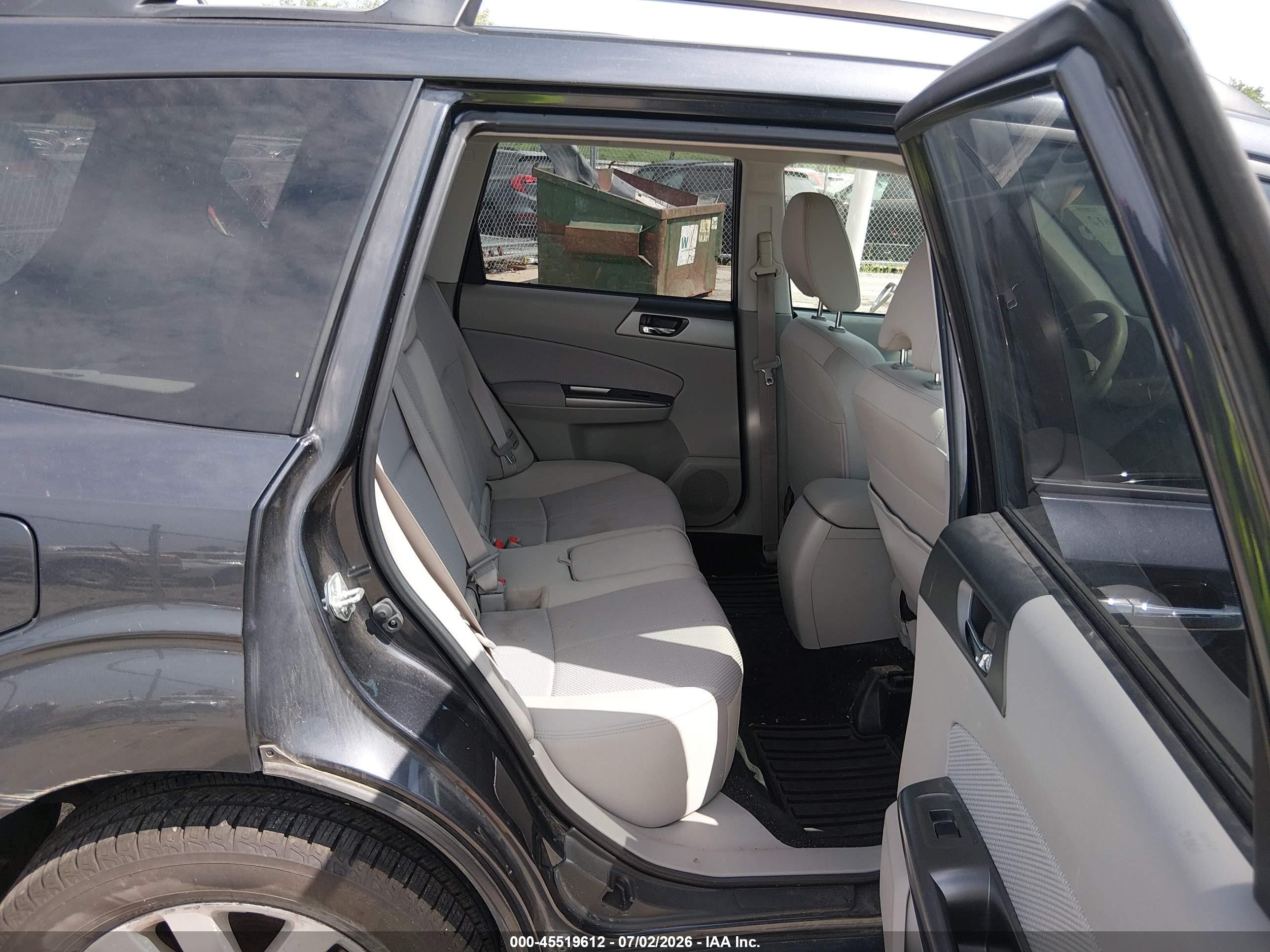 2012 Subaru Forester 2.5x Premium Beige vin: JF2SHADC3CH443066