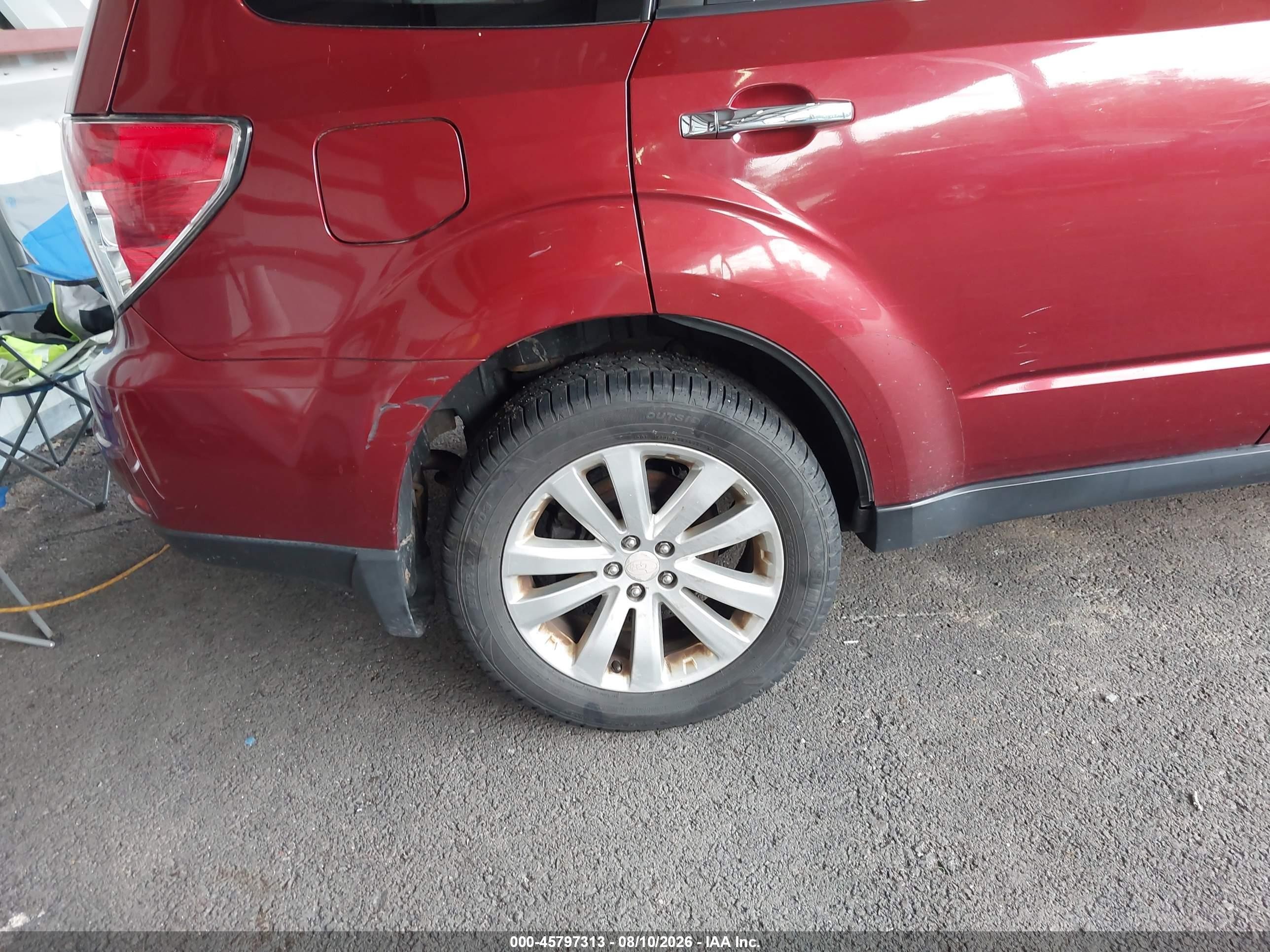 2012 Subaru Forester 2.5x Premium Красный vin: JF2SHADC3CH454021