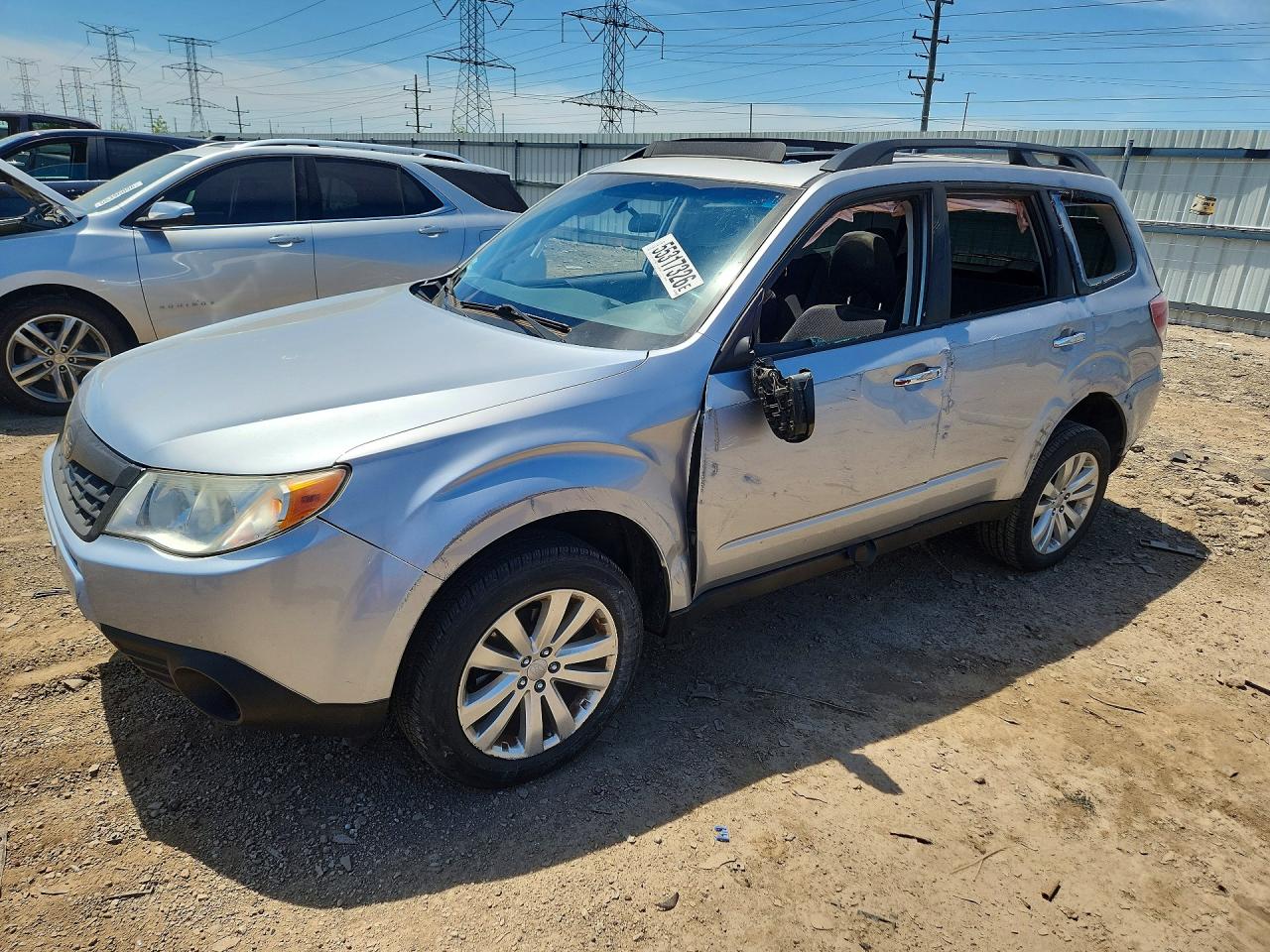 2013 Subaru Forester 2.5x Premium Silver vin: JF2SHADC3DH424261