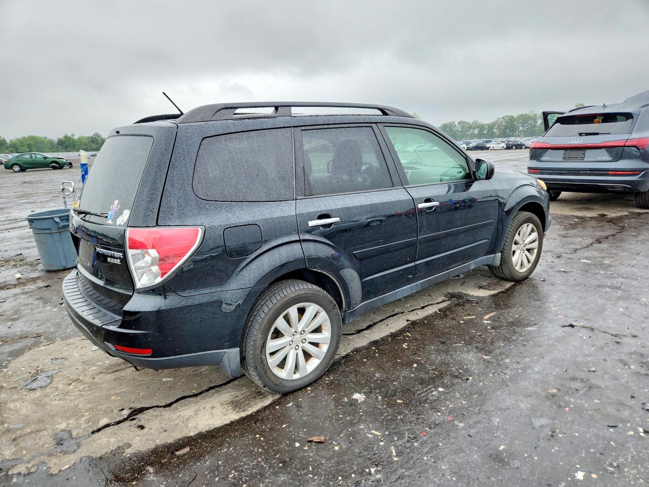 2013 Subaru Forester 2.5x Premium Черный vin: JF2SHADC3DH437785
