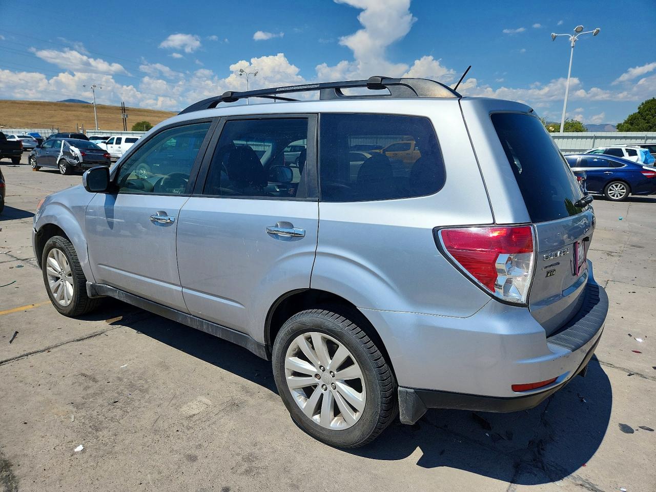 2013 Subaru Forester 2.5x Premium Silver vin: JF2SHADC3DH439942