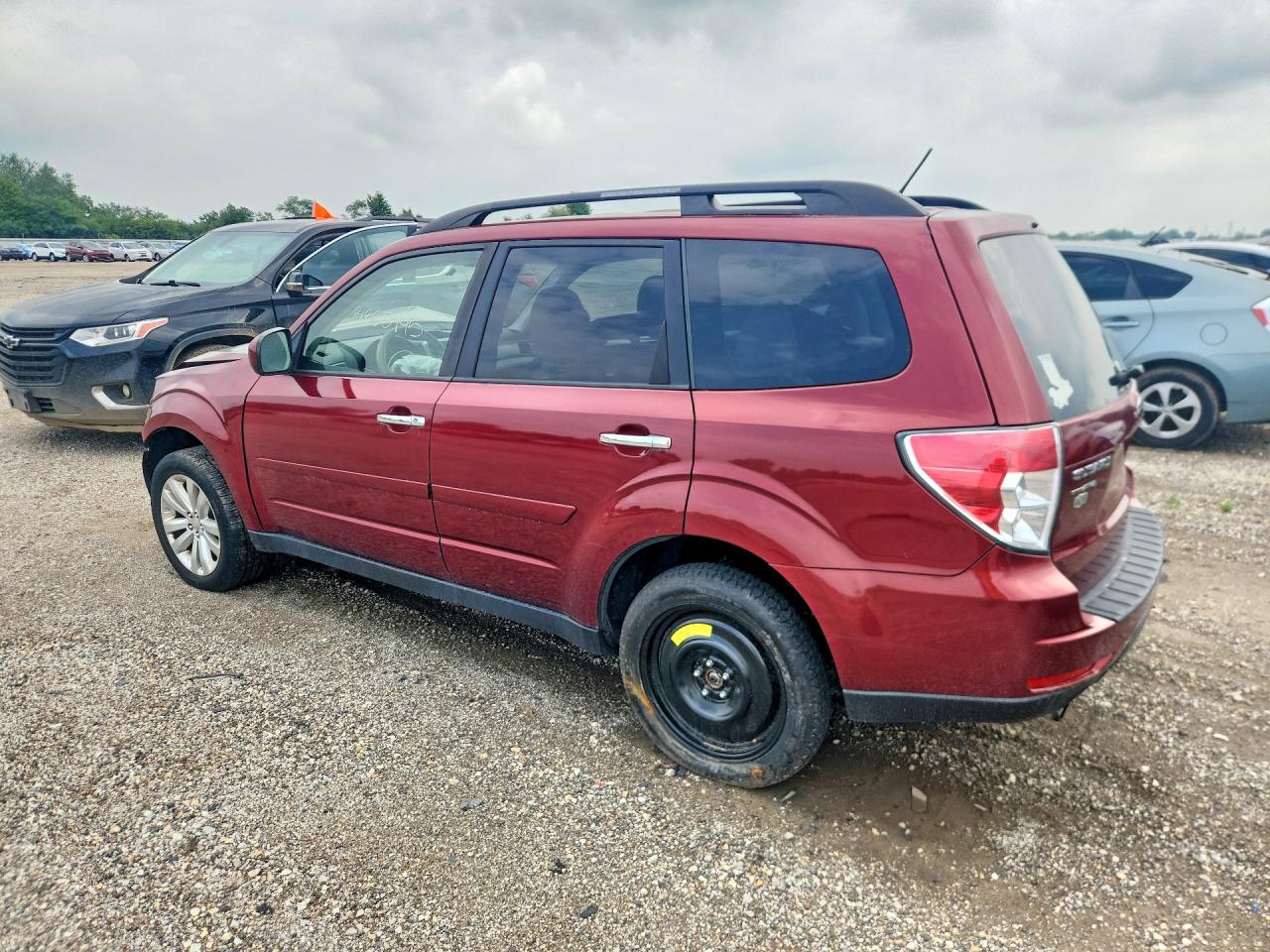 2013 Subaru Forester 2.5x Premium Red vin: JF2SHADC3DH441268