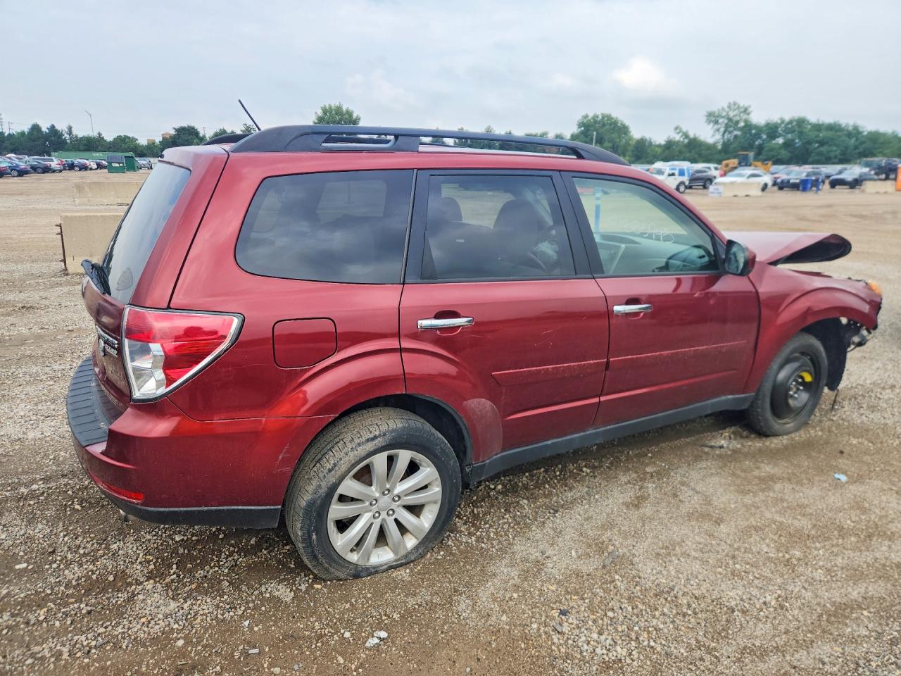 2013 Subaru Forester 2.5x Premium Red vin: JF2SHADC3DH441268
