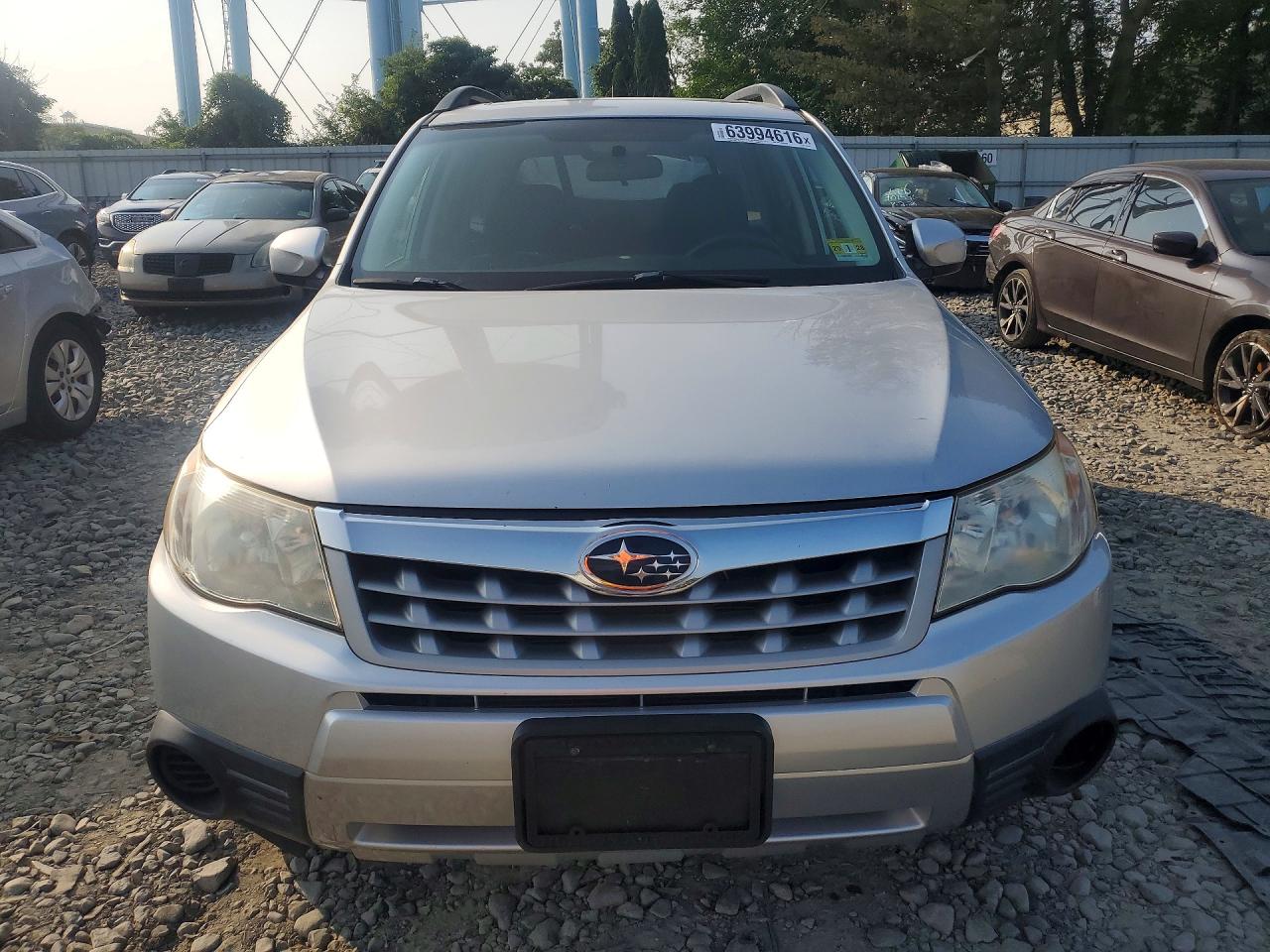 2011 Subaru Forester Silver vin: JF2SHADC4BH701061