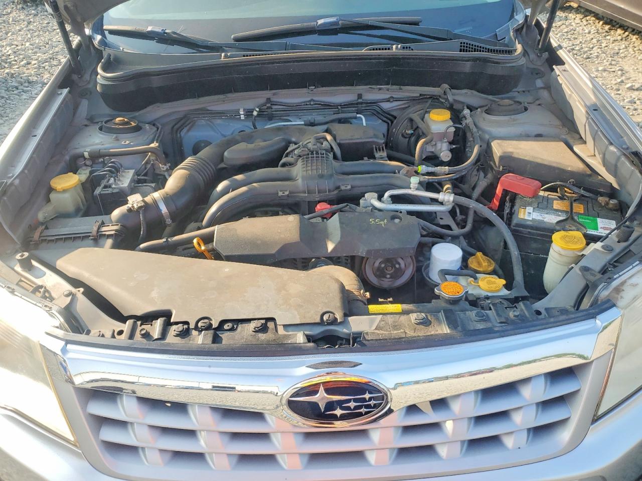 2011 Subaru Forester Silver vin: JF2SHADC4BH701061