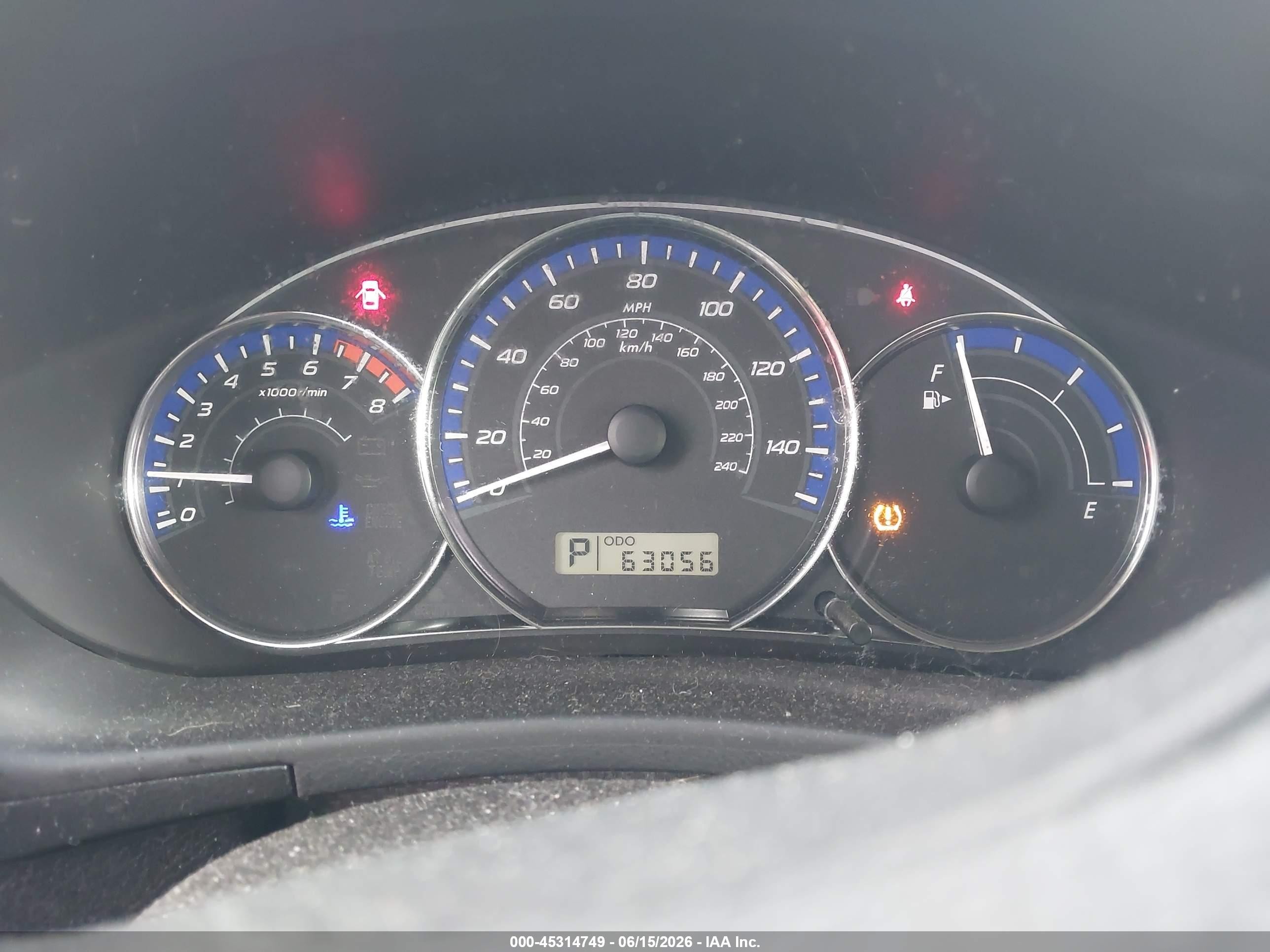 2011 Subaru Forester 2.5x Premium Silver vin: JF2SHADC4BH737428