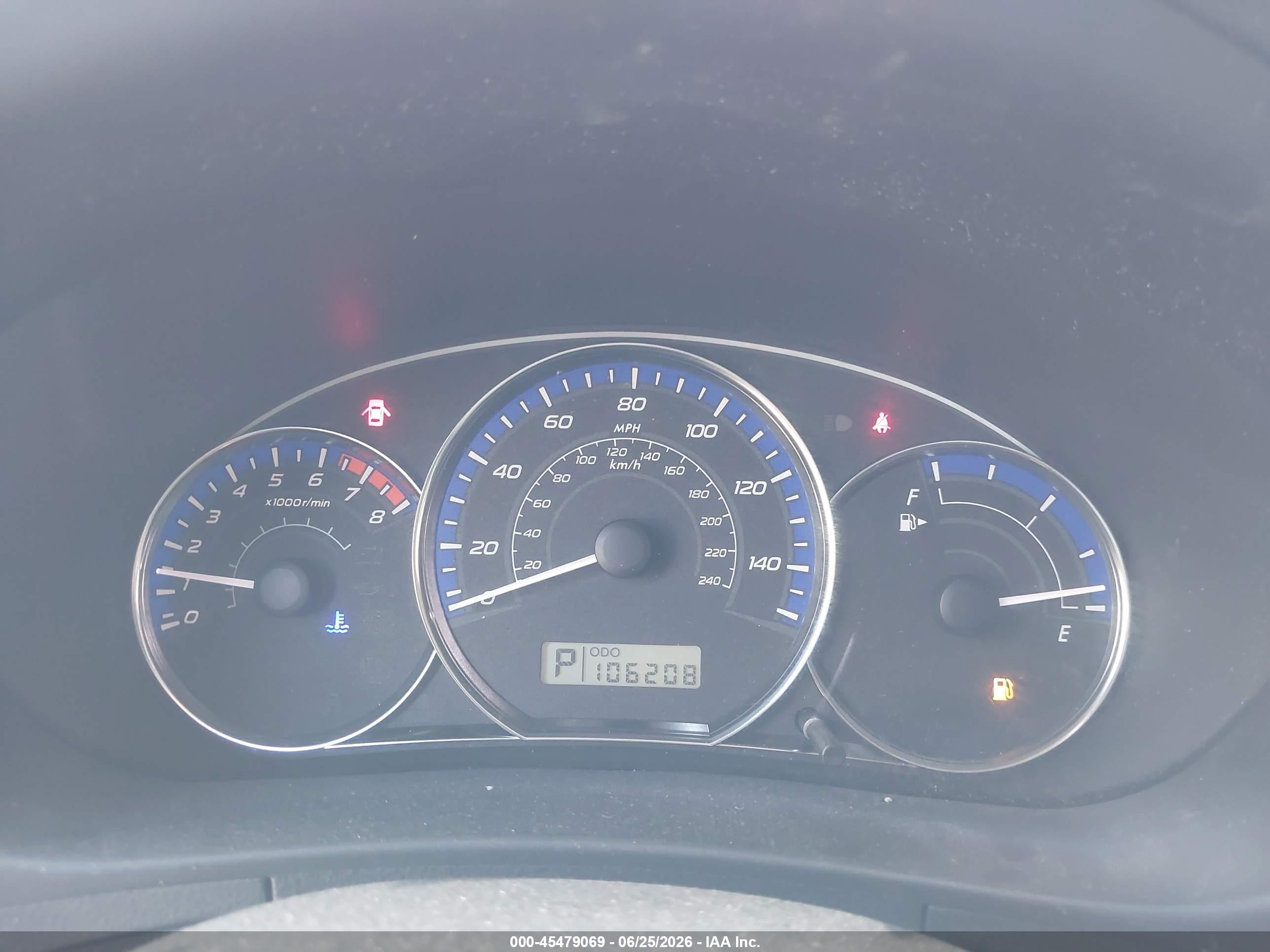 2011 Subaru Forester 2.5x Premium Silver vin: JF2SHADC4BH745531