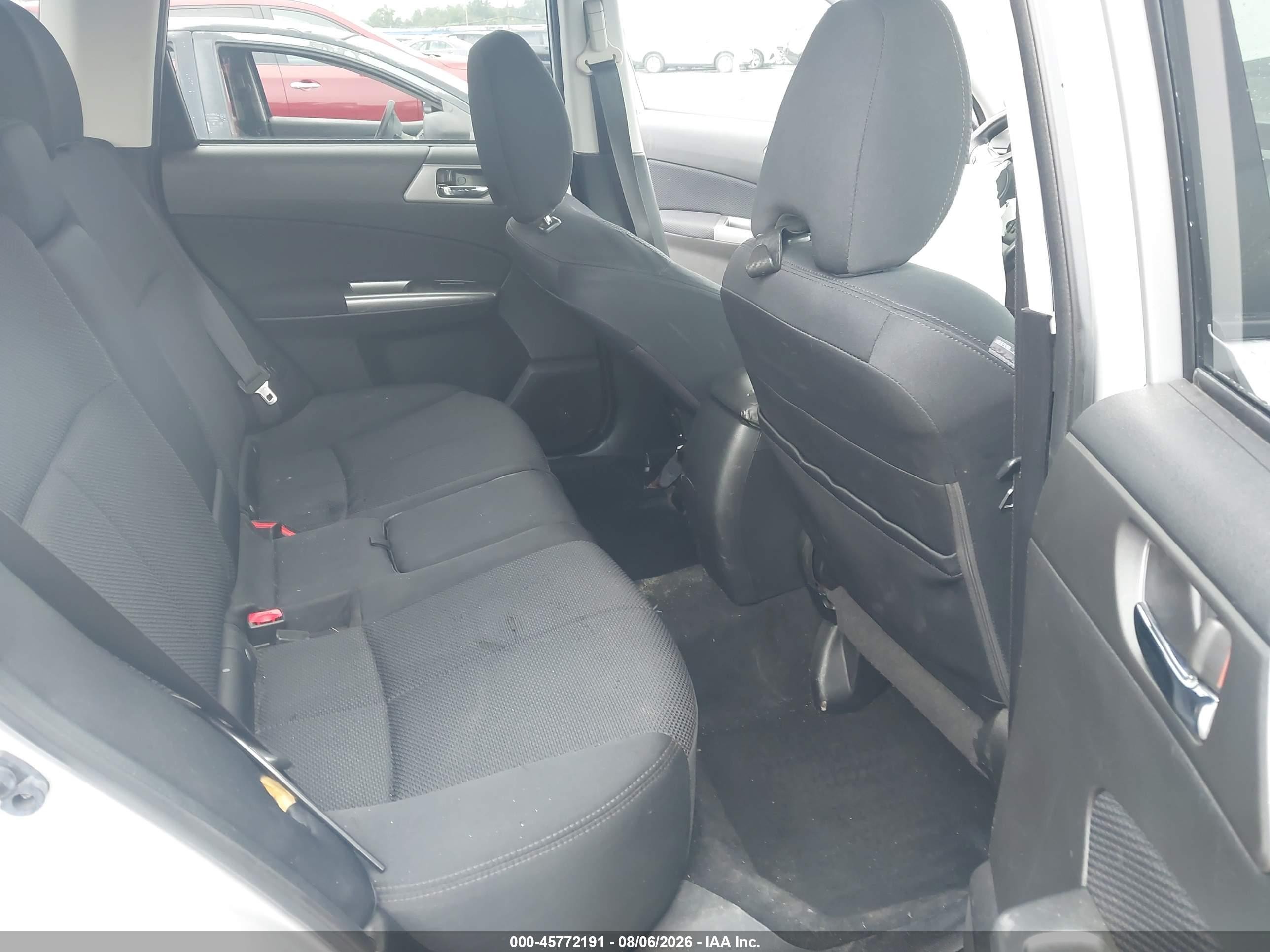 2011 Subaru Forester 2.5x Premium Gray vin: JF2SHADC4BH779940