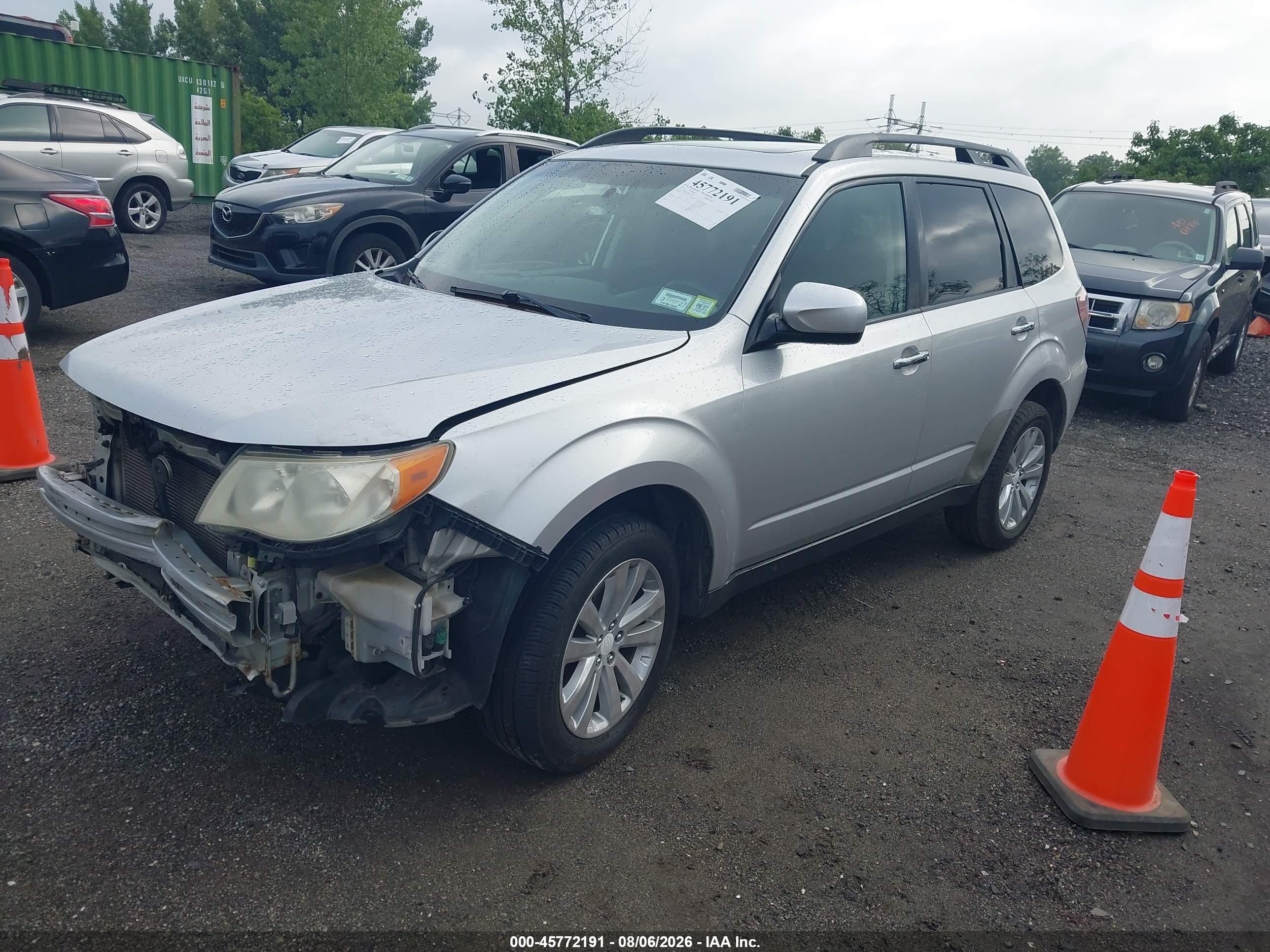 2011 Subaru Forester 2.5x Premium Gray vin: JF2SHADC4BH779940