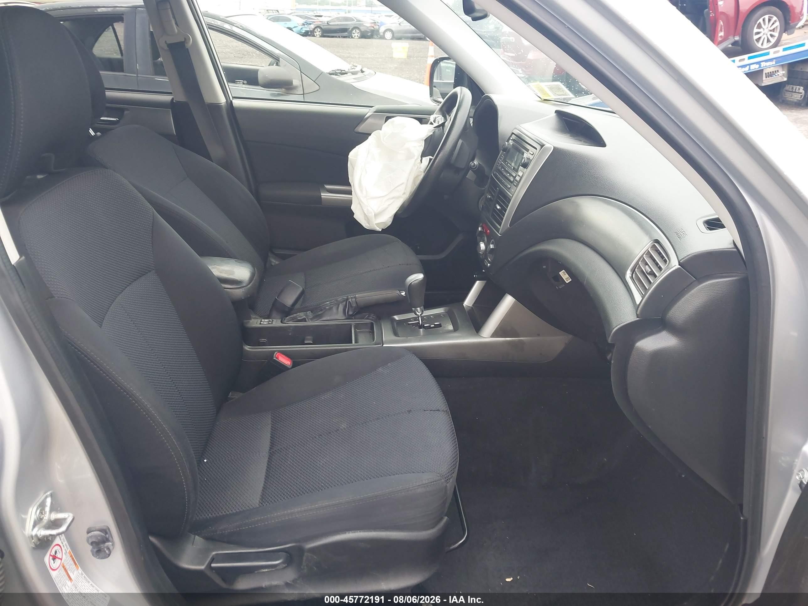 2011 Subaru Forester 2.5x Premium Gray vin: JF2SHADC4BH779940
